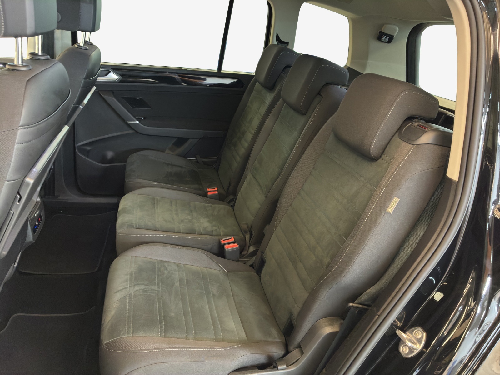 VW Touran 1.5 TSI EVO Highline DSG-image-11