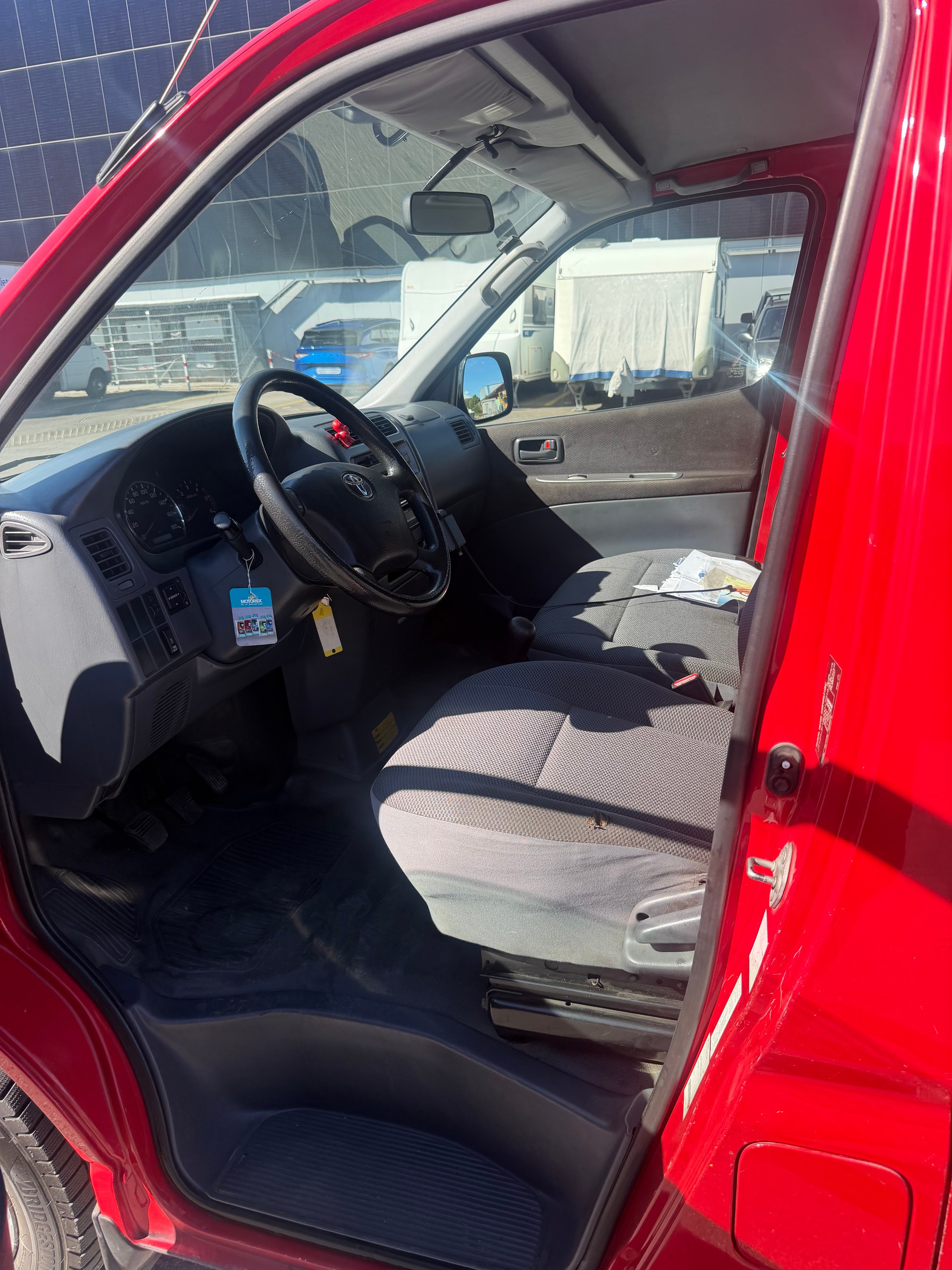 TOYOTA Hiace D-4D Kombi 4WD SWB-image-5