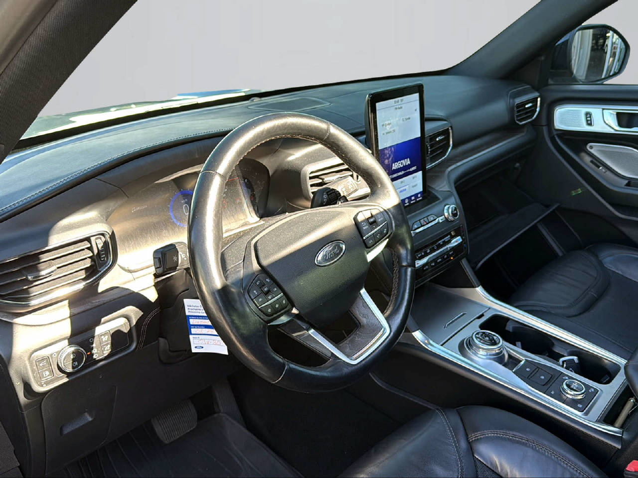 FORD Explorer 3.0 V6 Plug-in Hybrid Platinum-image-8