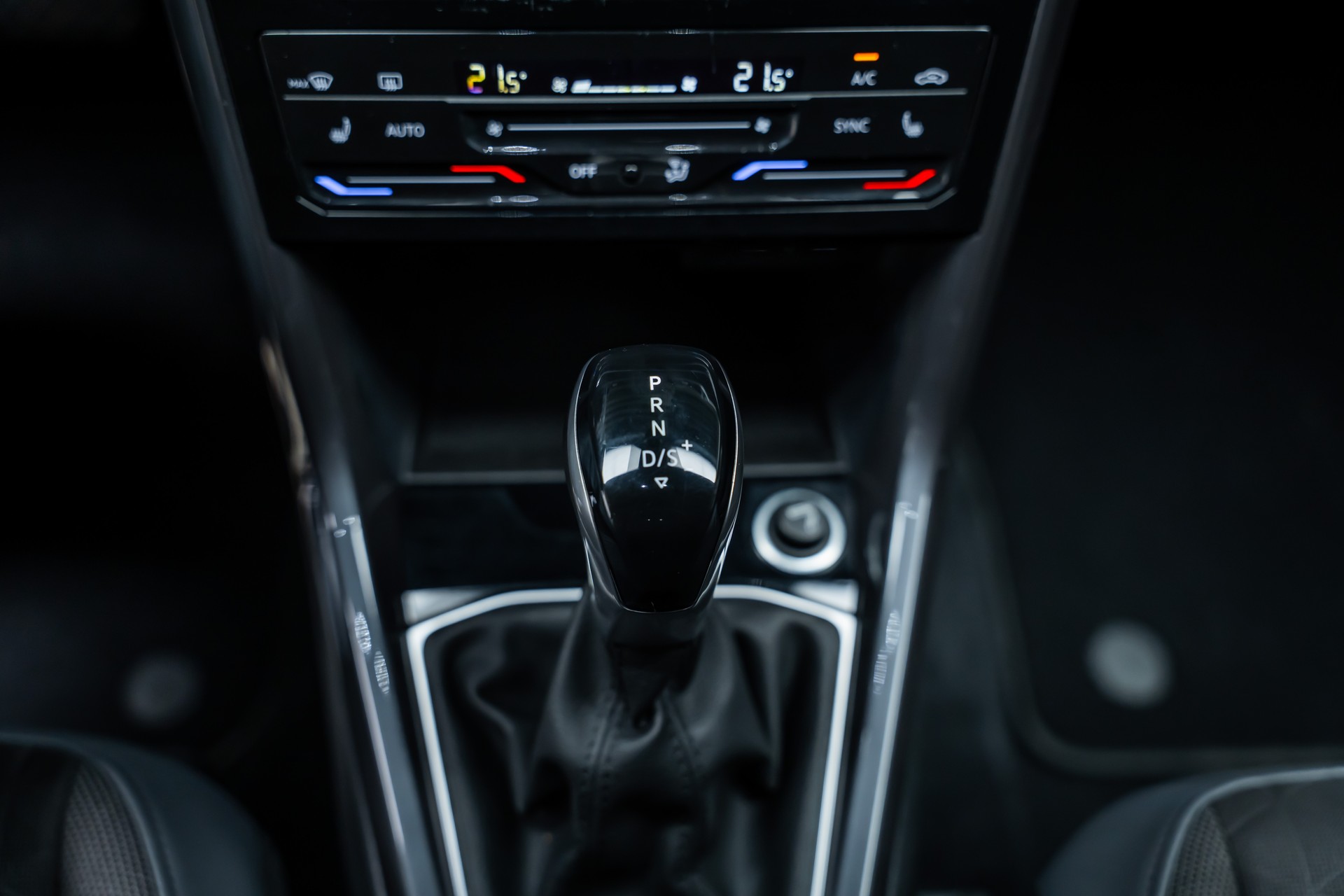 VW T-Cross 1.0 TSI 110 Style DSG / Rückfahr-Kamera / Virtual Cockpit / Sitzheizung-image-32