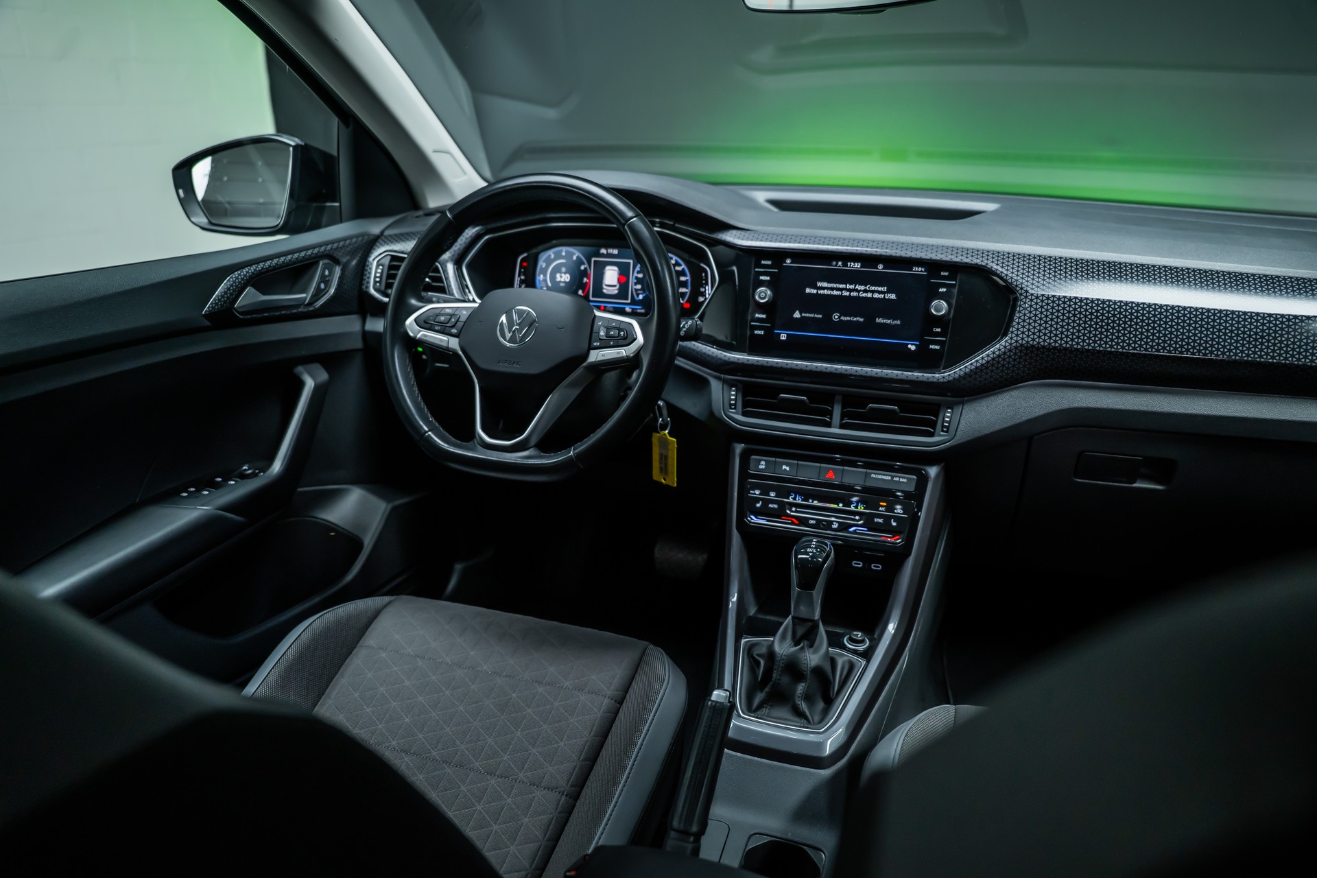VW T-Cross 1.0 TSI 110 Style DSG / Rückfahr-Kamera / Virtual Cockpit / Sitzheizung-image-18