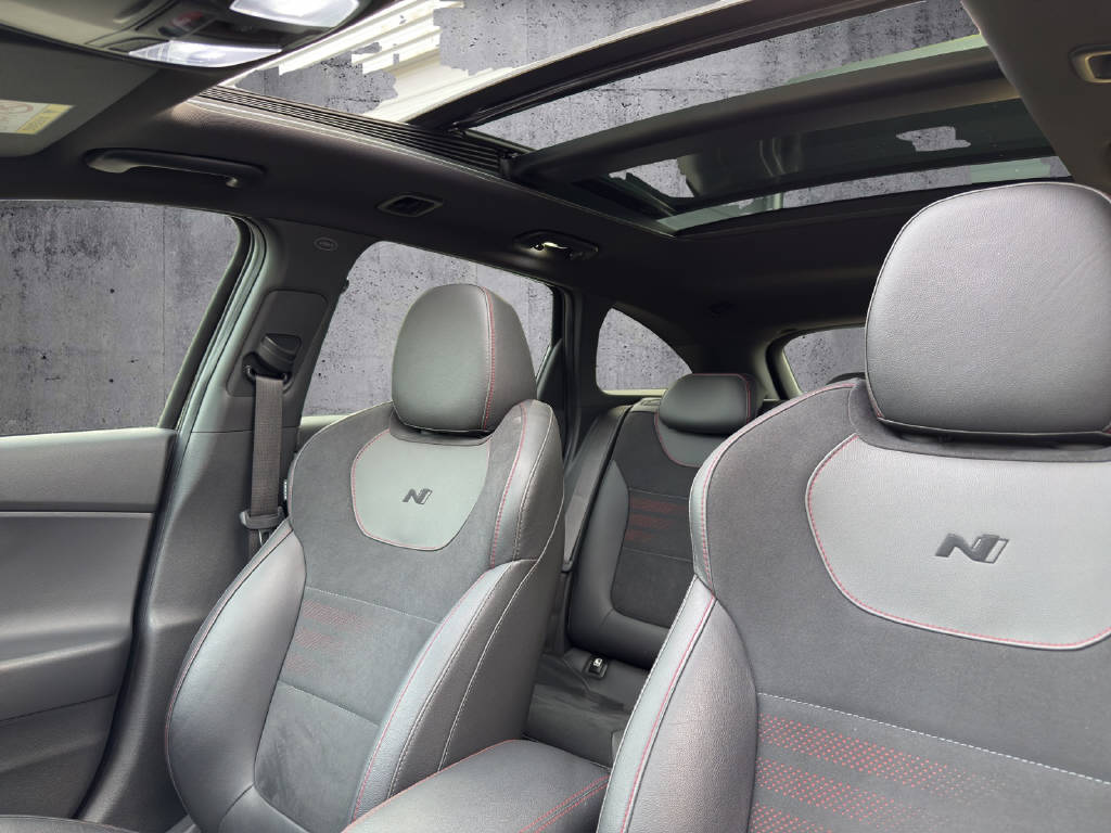 HYUNDAI i30 Wagon 1.5 T-GDi N-Line-image-12