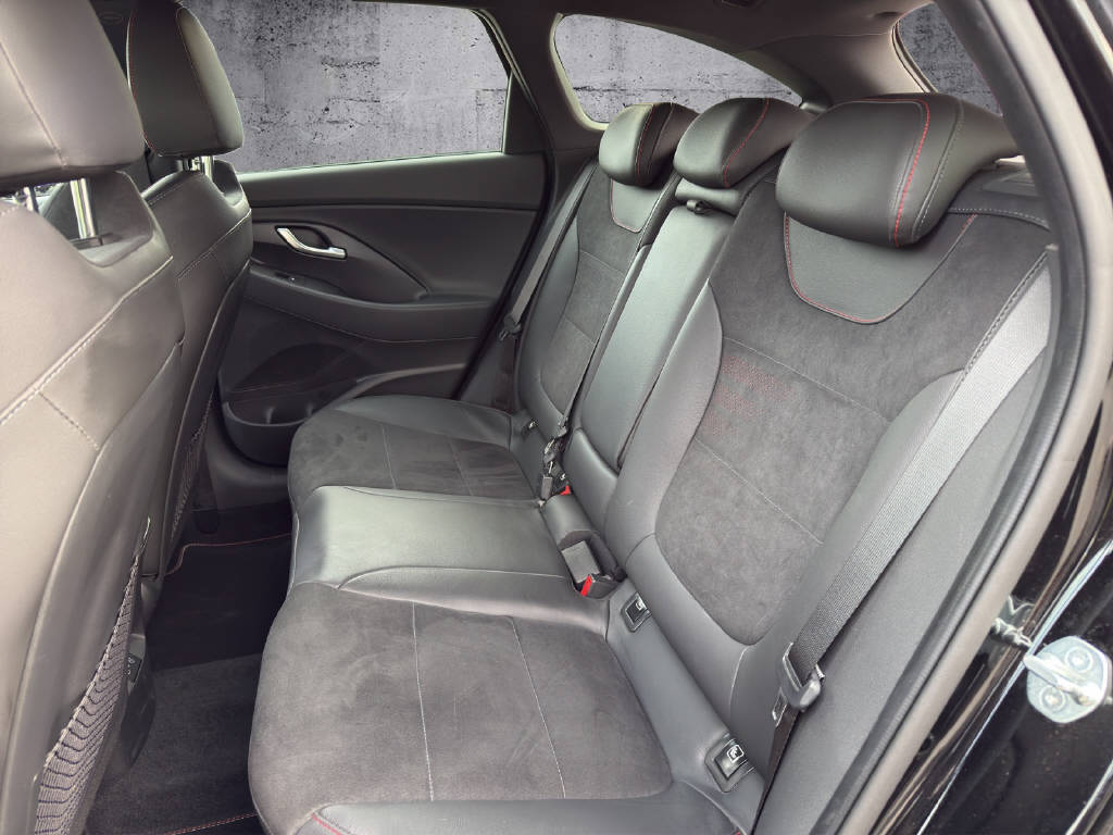 HYUNDAI i30 Wagon 1.5 T-GDi N-Line-image-9