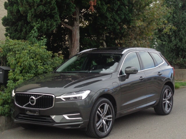 VOLVO XC60 T8 eAWD Momentum Geartronic-image-0