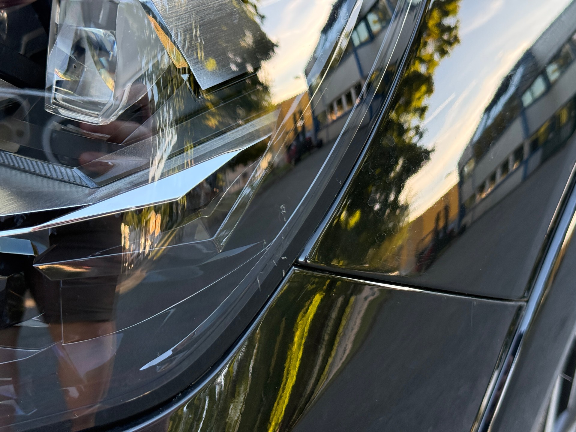 PEUGEOT 208 1.2 MHEV 145 GT-image-8