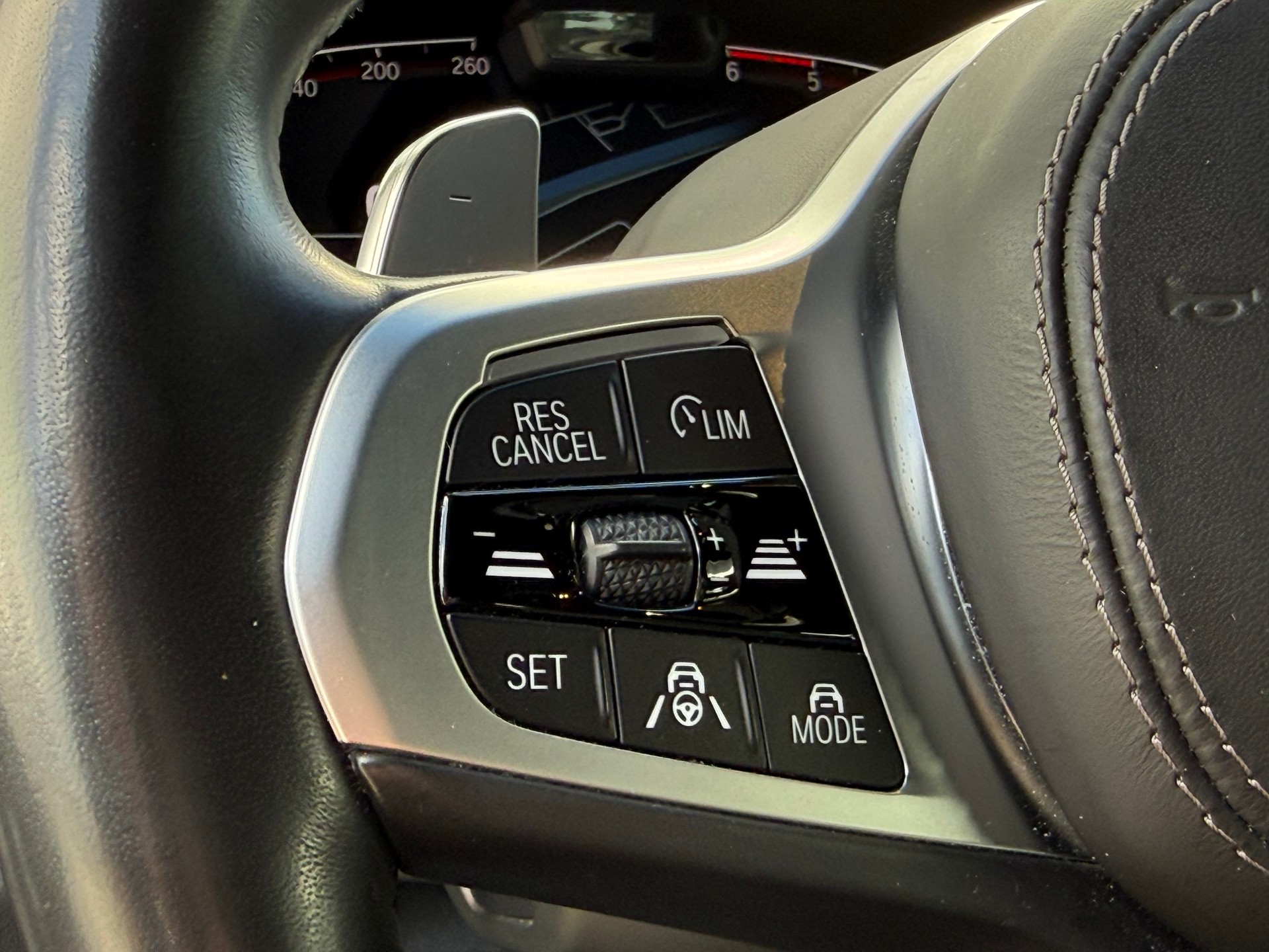 BMW 840d xDrive Steptronic-image-9