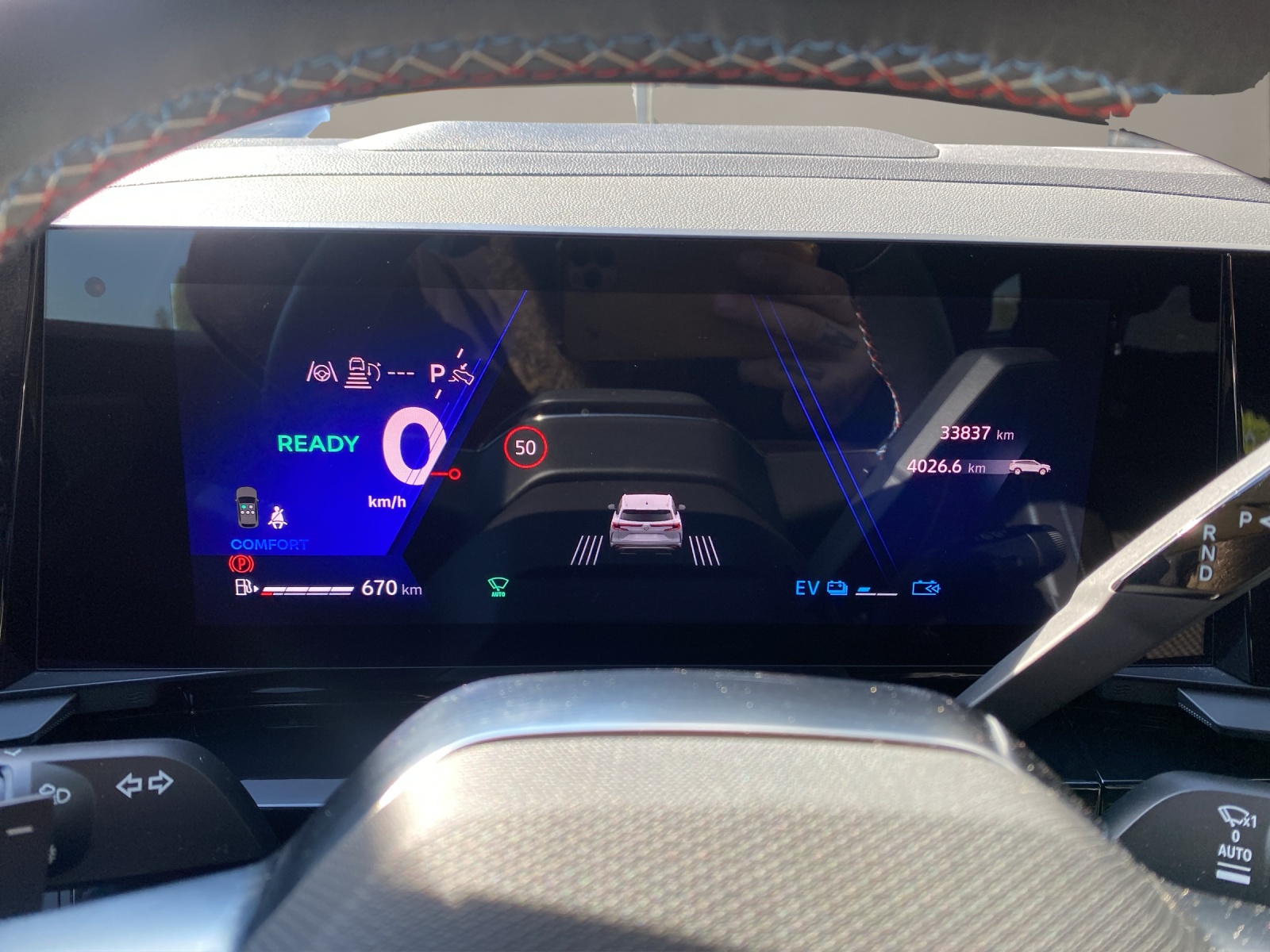 RENAULT Espace 1.2 E-Tech 200 Esprit Alpine 5-Sitze-image-12