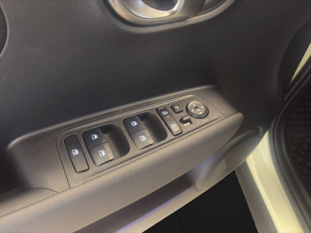 HYUNDAI Inster 49 kWh Electric Vertex-image-2
