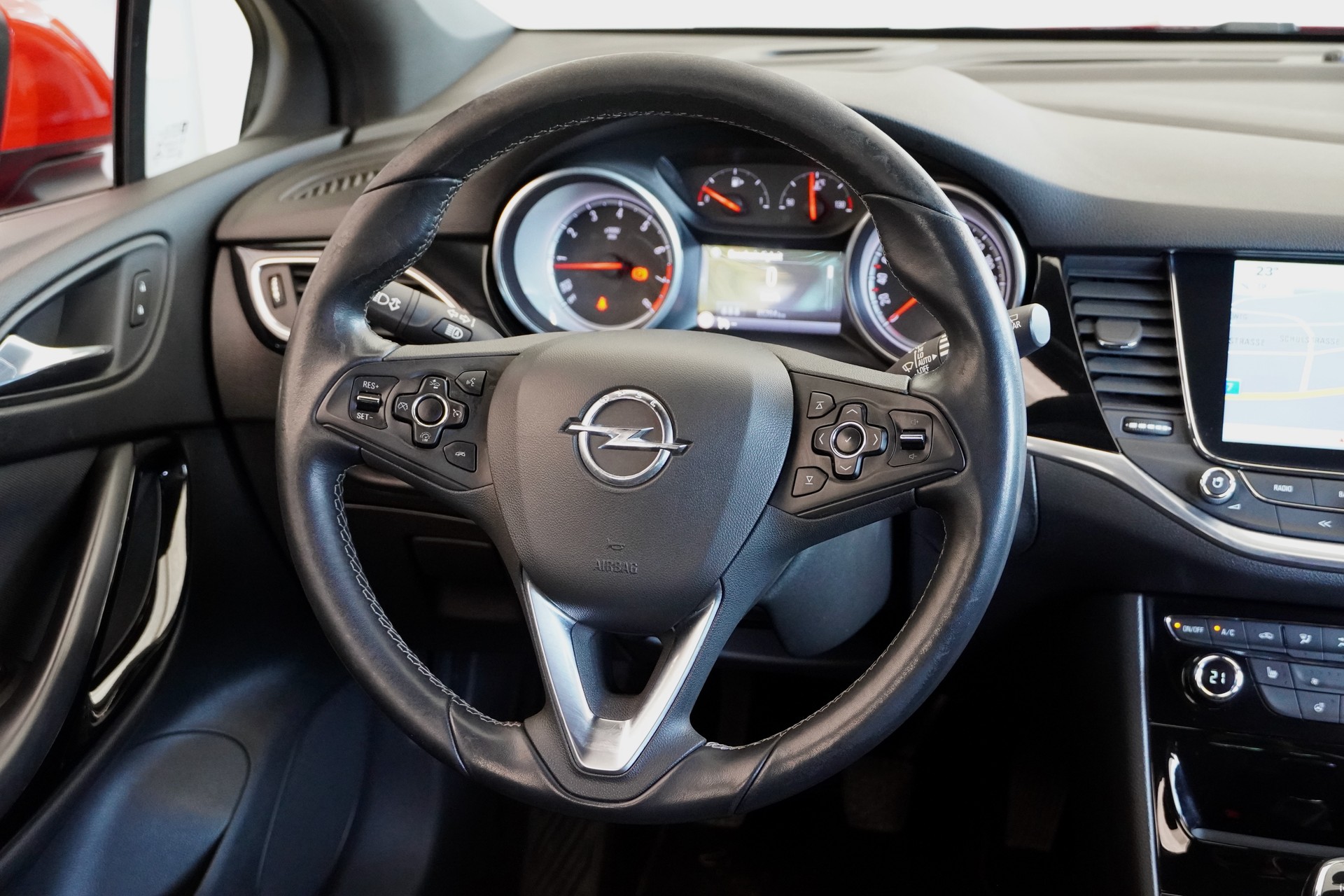 OPEL Astra 1.4i Turbo Dynamic-image-14