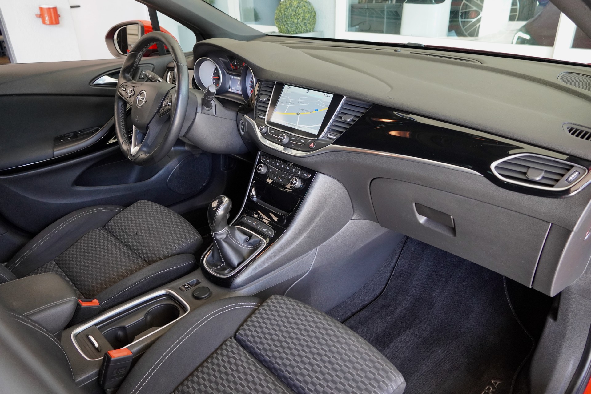 OPEL Astra 1.4i Turbo Dynamic-image-10