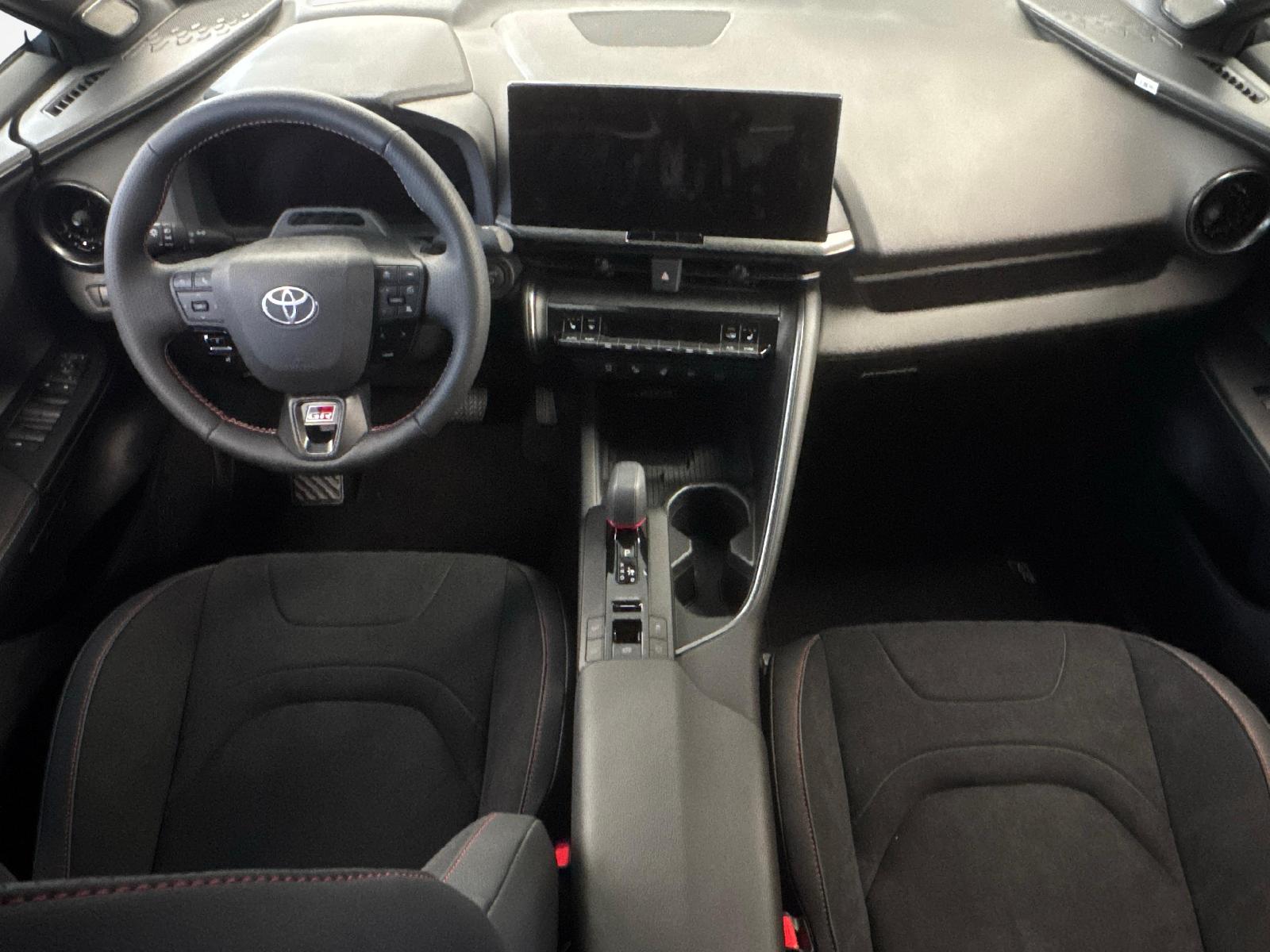 TOYOTA C-HR 2.0 PHEV GR Sport-image-8