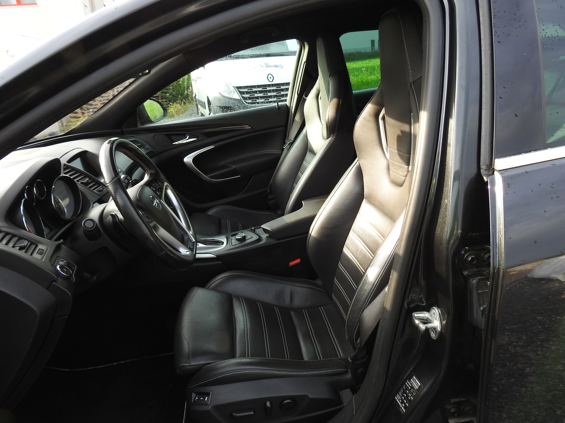 OPEL Insignia Sports Tourer 2.8 Turbo OPC 4WD Automatic-image-12