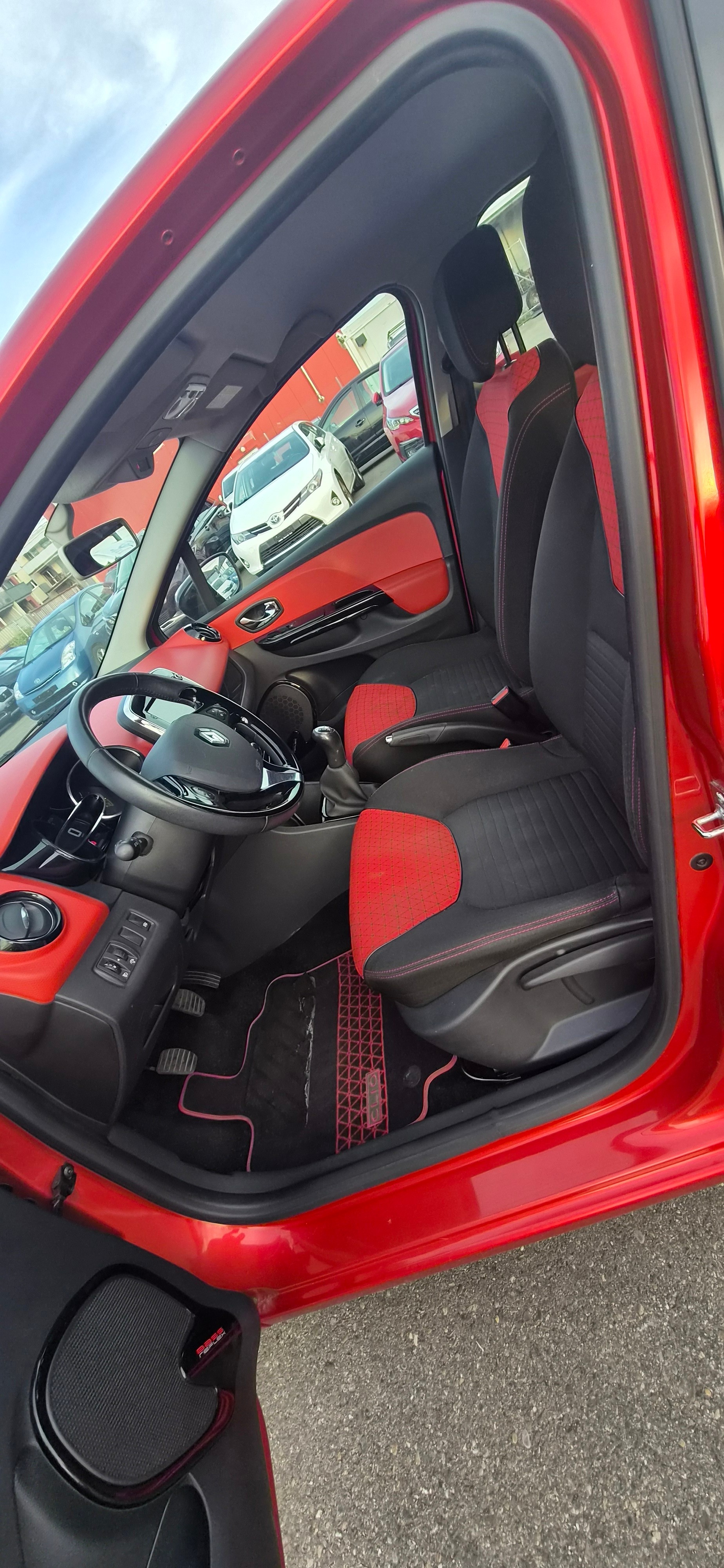 RENAULT Clio 0.9 12V Expression-image-10