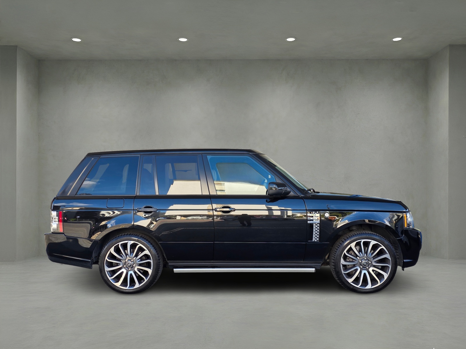 LAND ROVER Range Rover 4.4 TDV8 Vogue Automatic-image-8