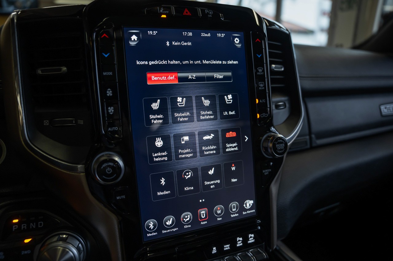 DODGE RAM 1500 5.7 V8 Hemi Laramie-image-24