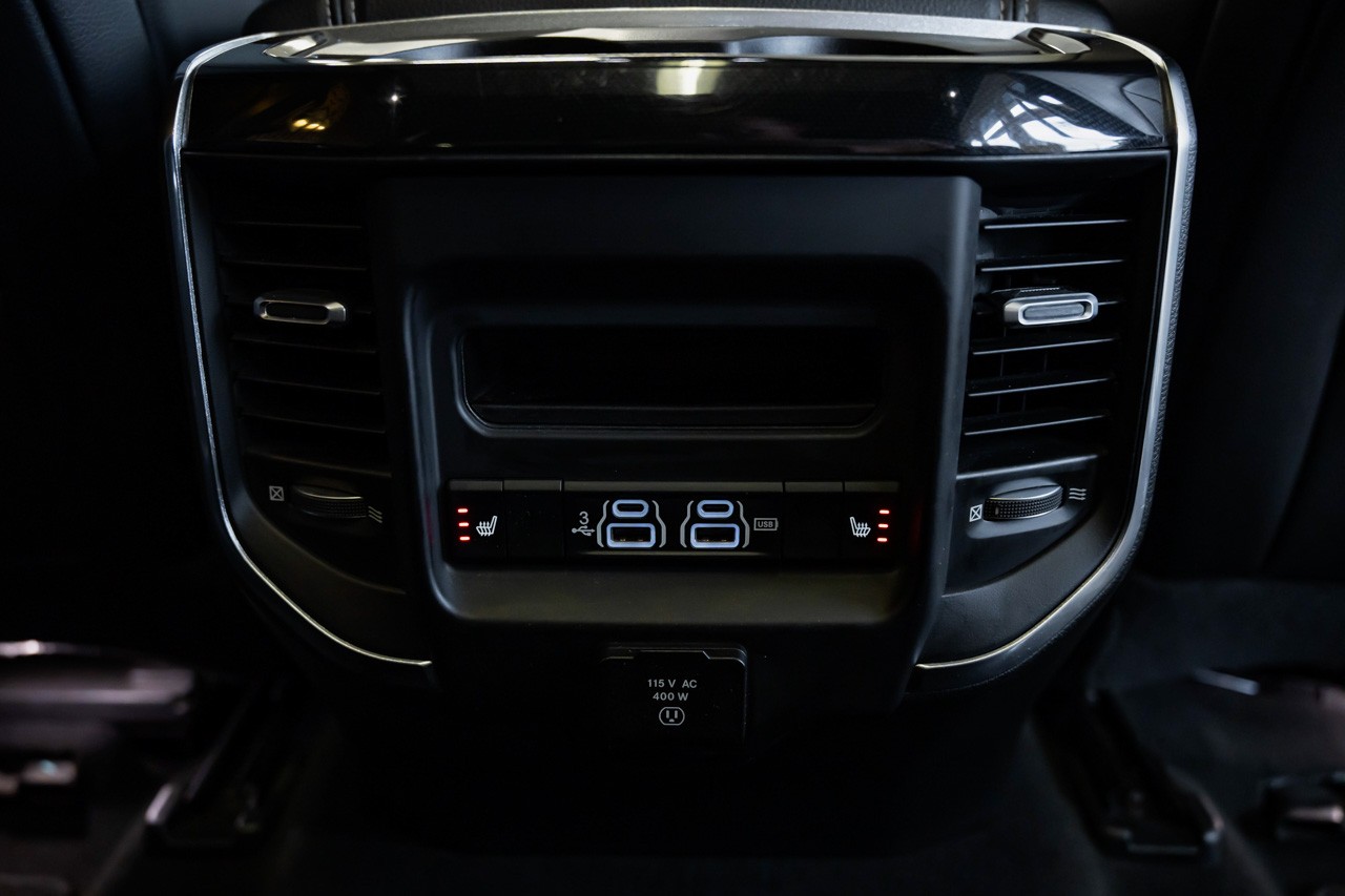 DODGE RAM 1500 5.7 V8 Hemi Laramie-image-30