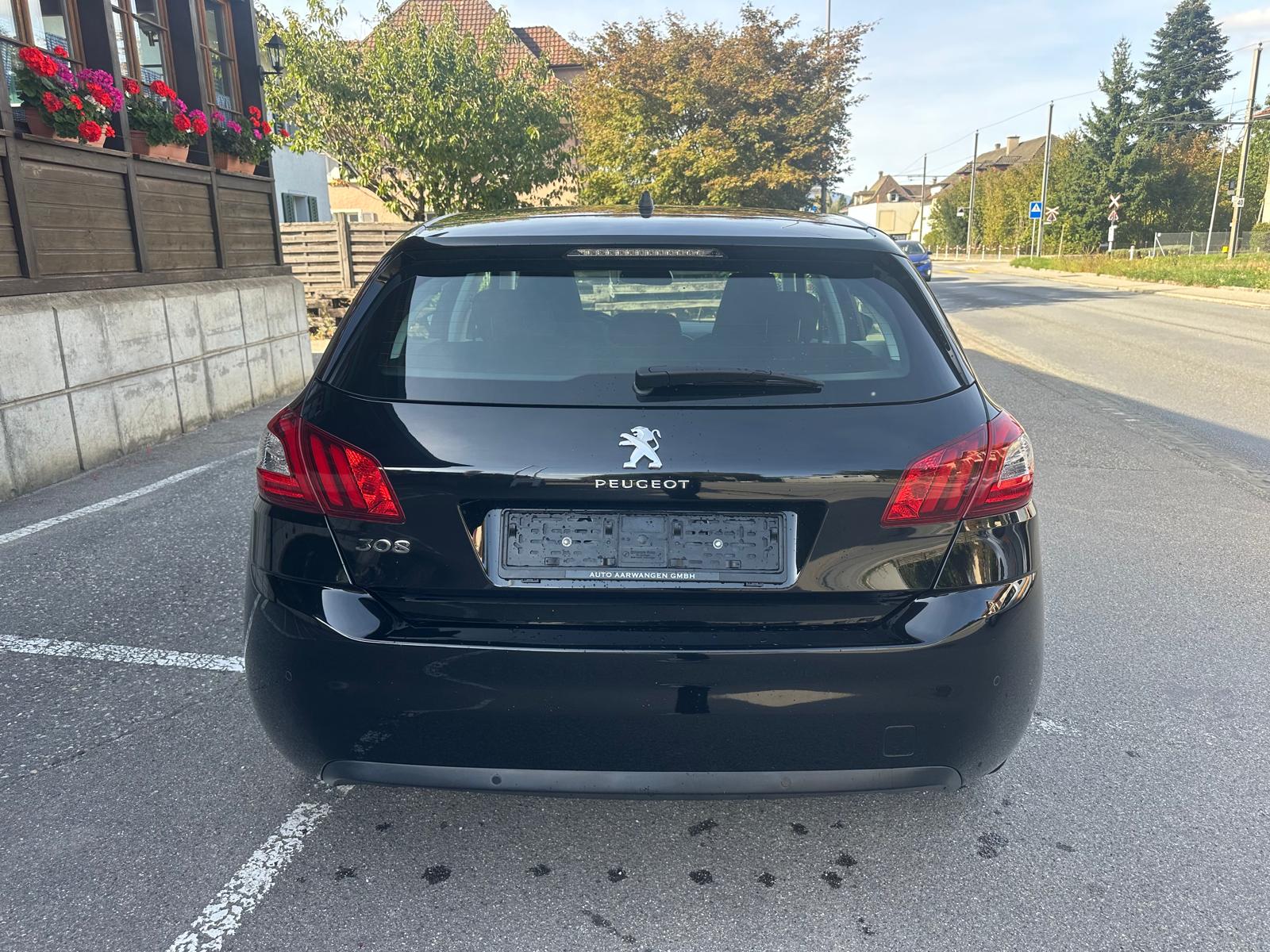 PEUGEOT 308 1.6 THP Allure-image-5