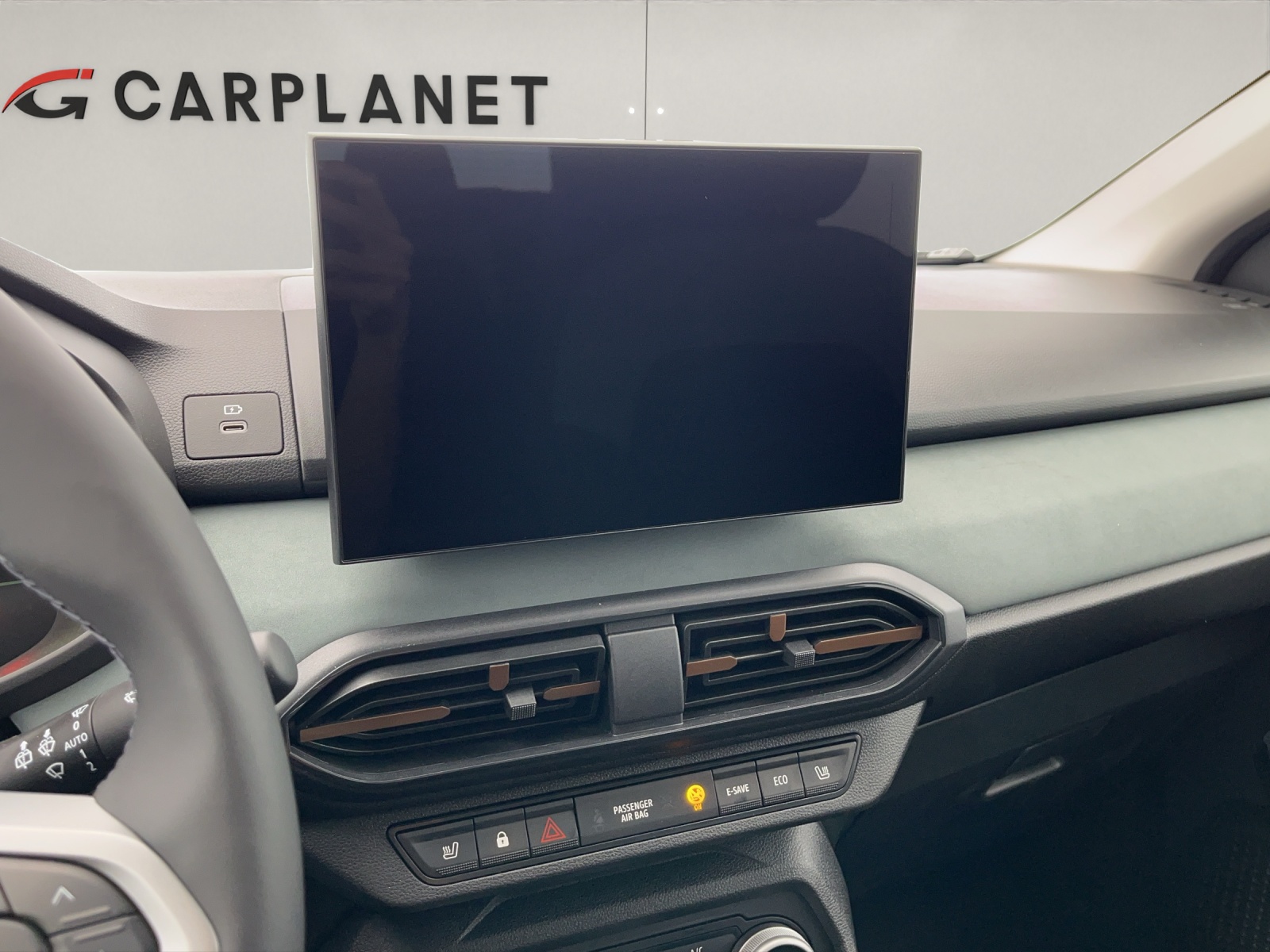DACIA Duster 1.8 Hybrid Journey-image-11