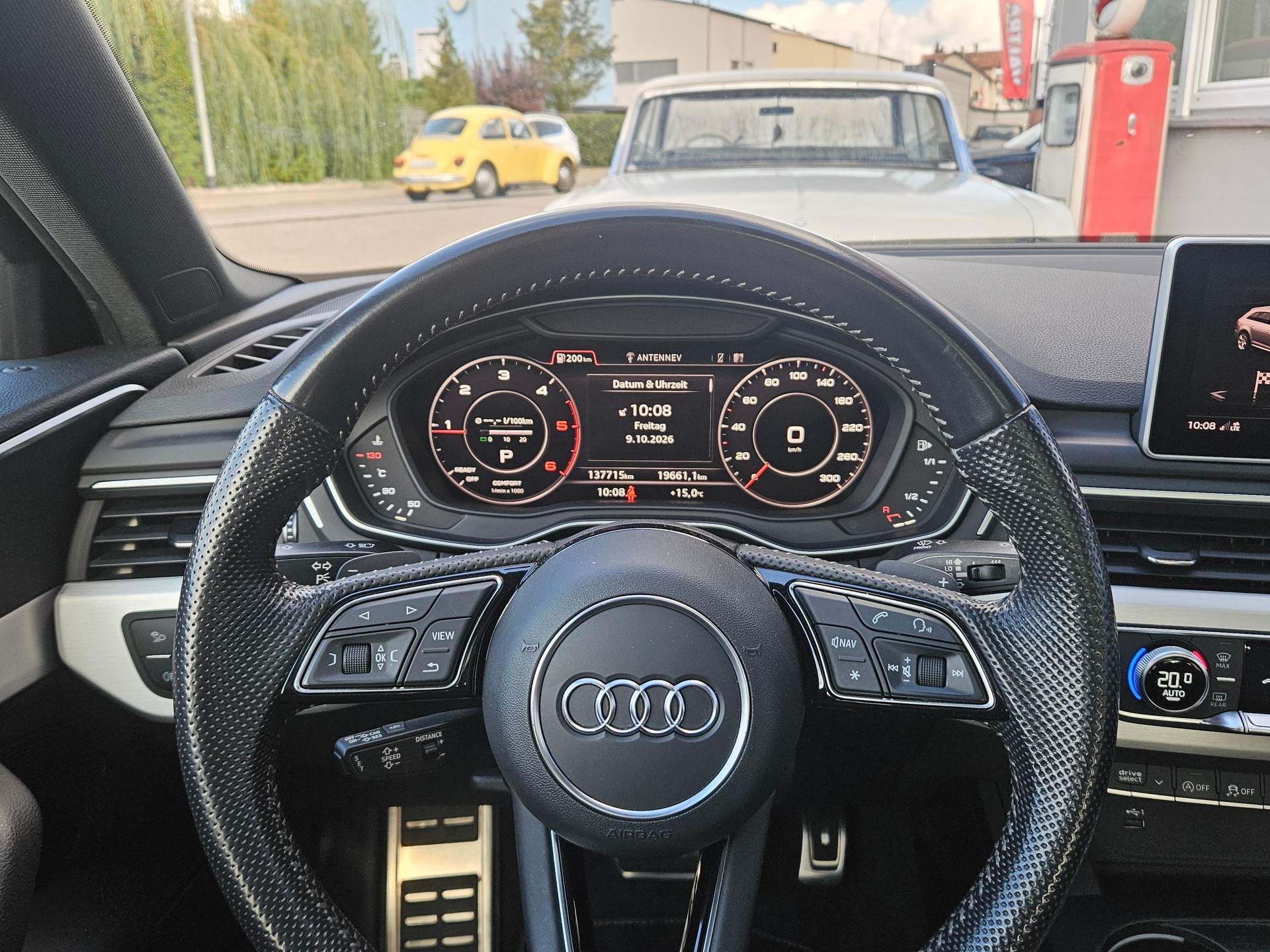 AUDI A4 Avant 40 TDI Sport S-tronic-image-11