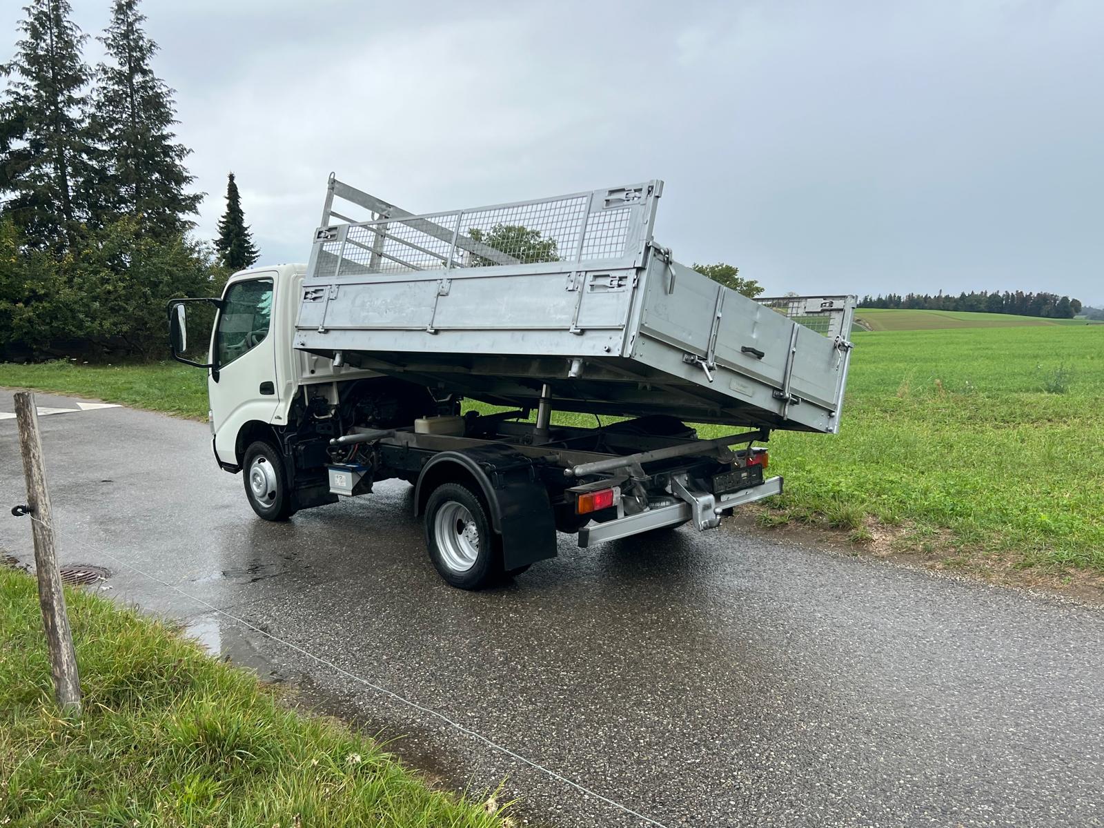 TOYOTA Dyna 150 3.0 SWB-image-2