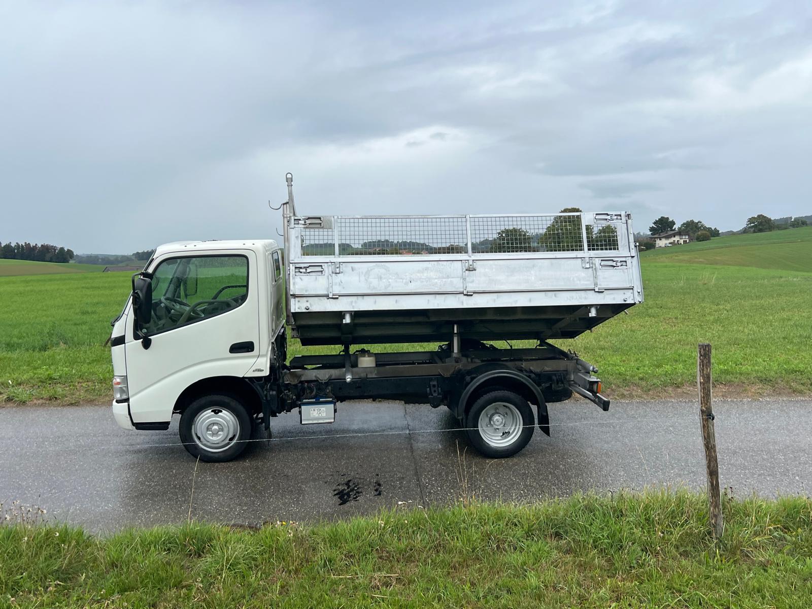 TOYOTA Dyna 150 3.0 SWB-image-4
