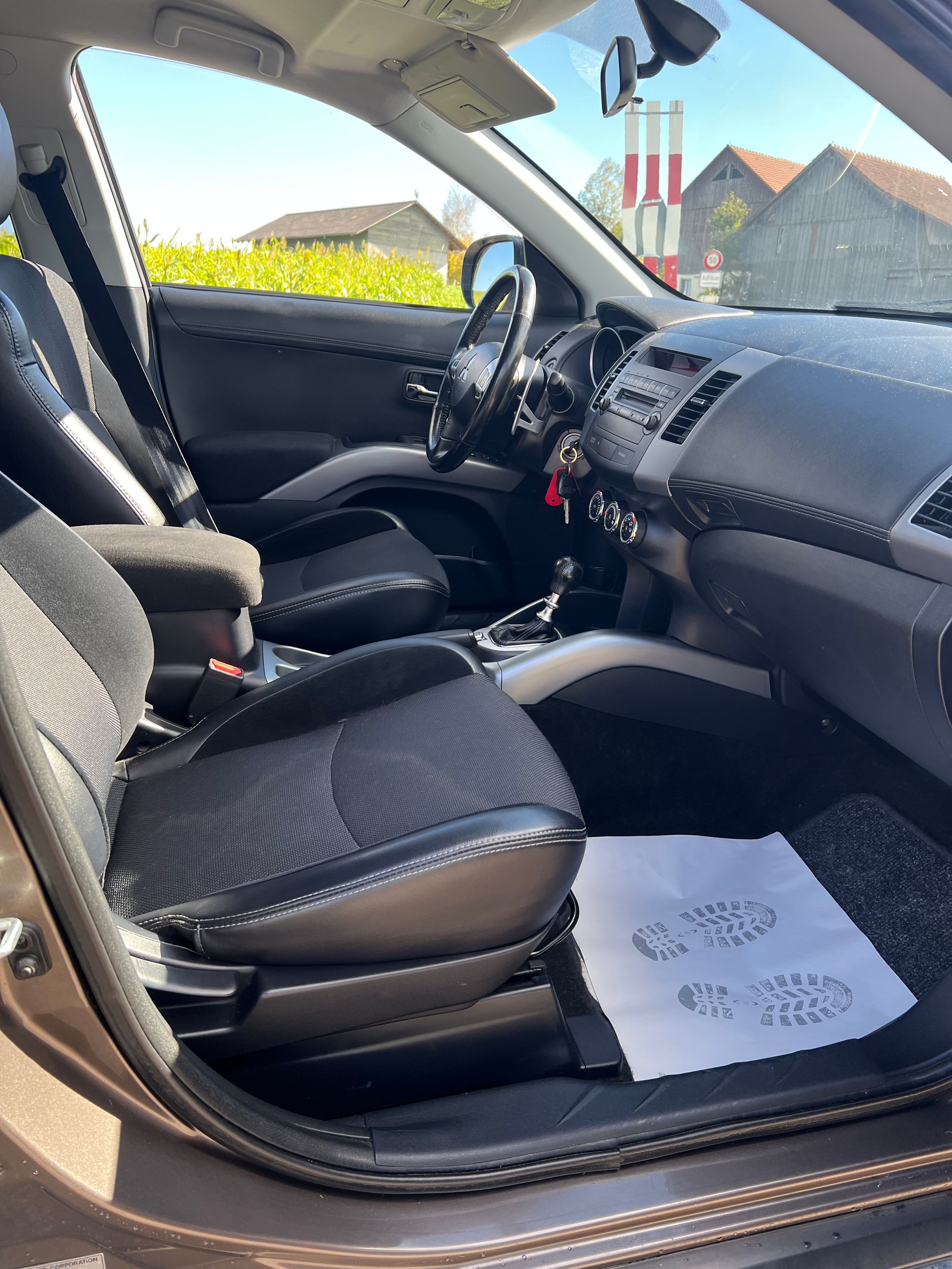 MITSUBISHI Outlander 2.2 DID Invite 4WD TC-SST-image-15