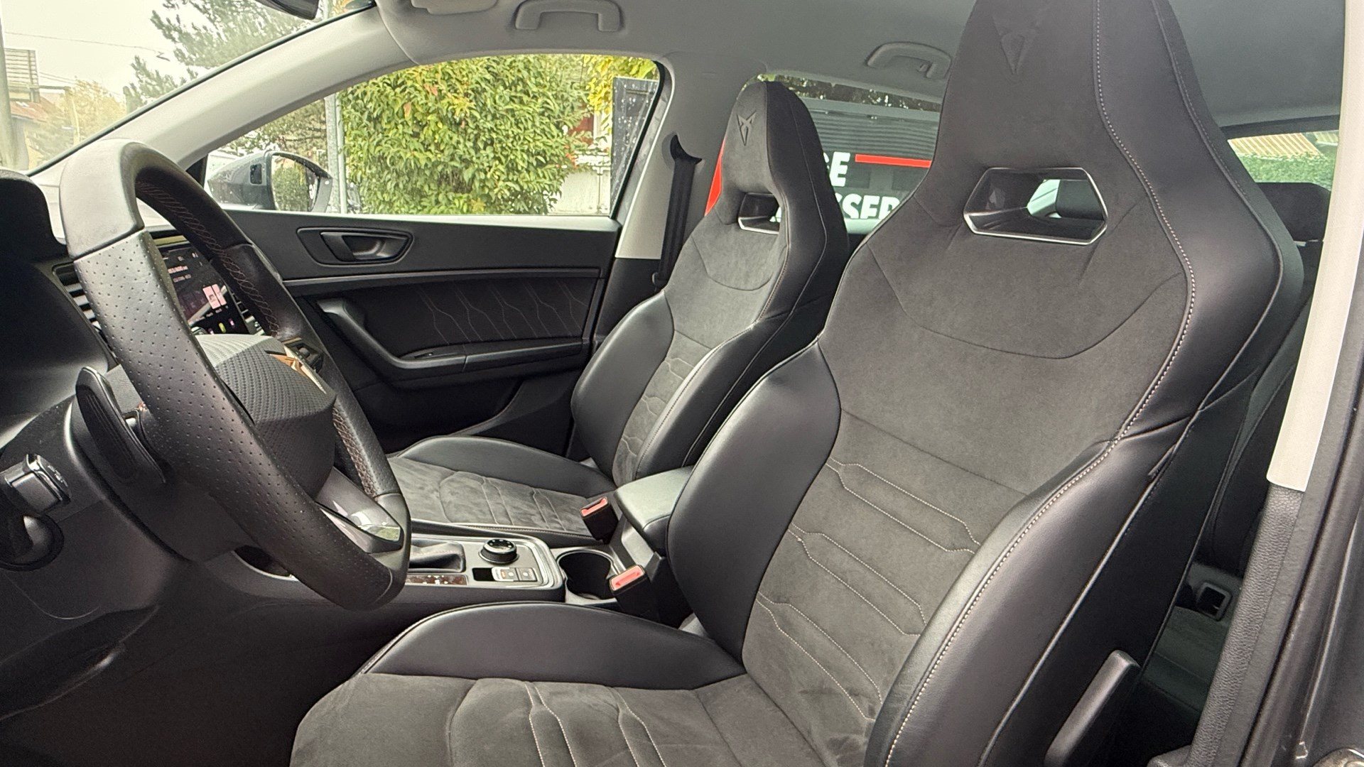 CUPRA Ateca 2.0 TSI 4Drive *** ANHÄNGERKUPPLUNG & 5 JAHRE CUPRA WERKSGARANTIE ***-image-7