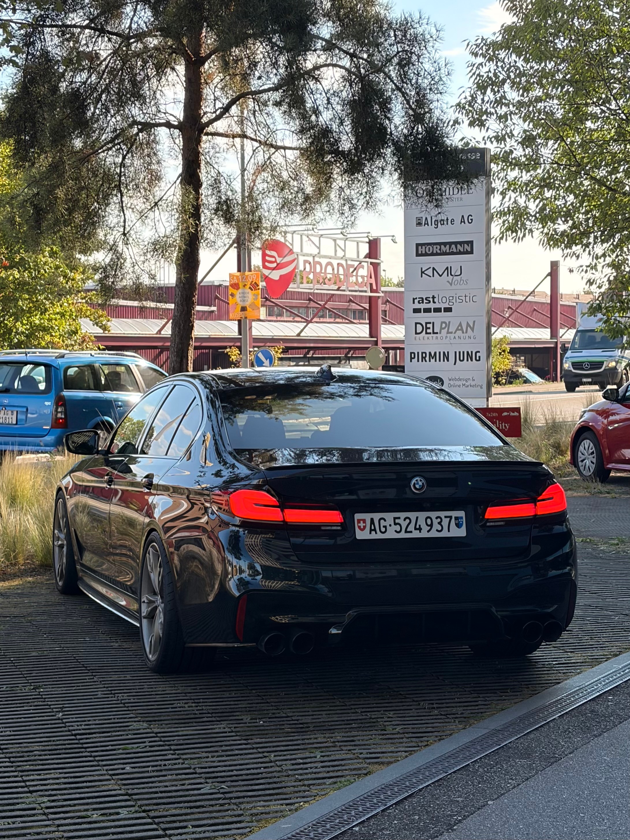 Car photo