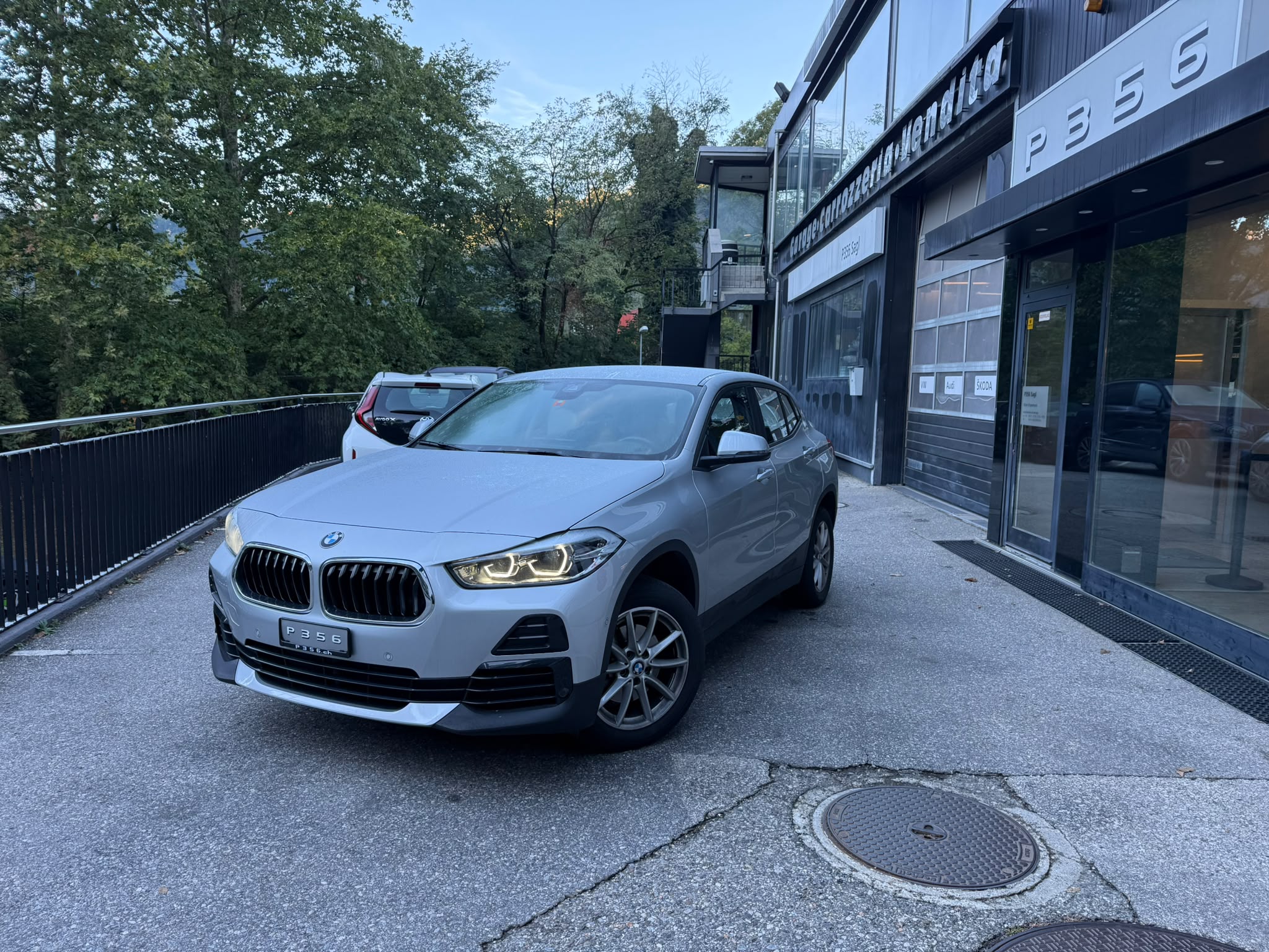 Car photo