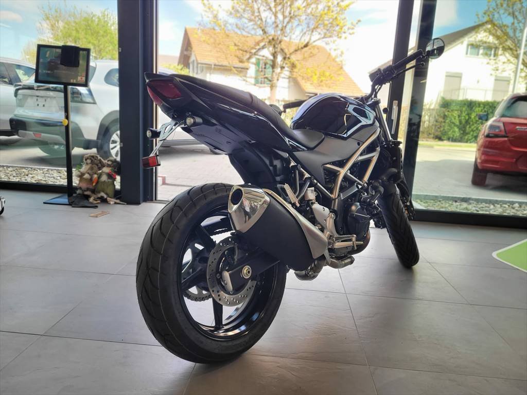 SUZUKI SV 650 Custem. (35kW)-image-2