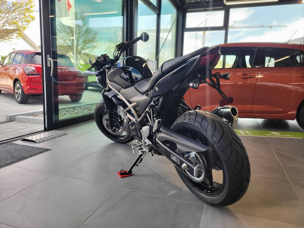 SUZUKI SV 650 Custem. (35kW)-image-3