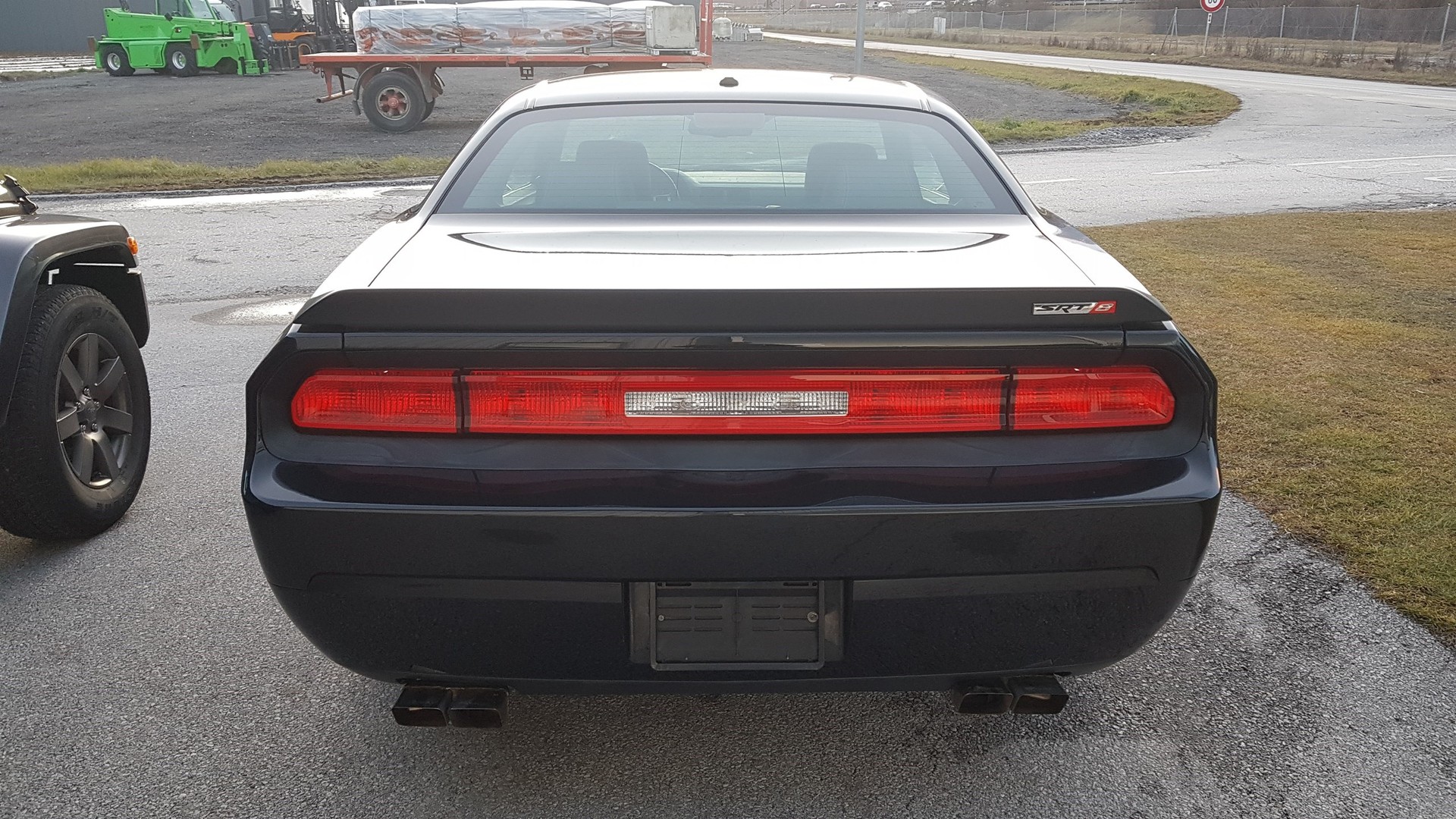 DODGE Challenger SRT8 First Edition-image-4