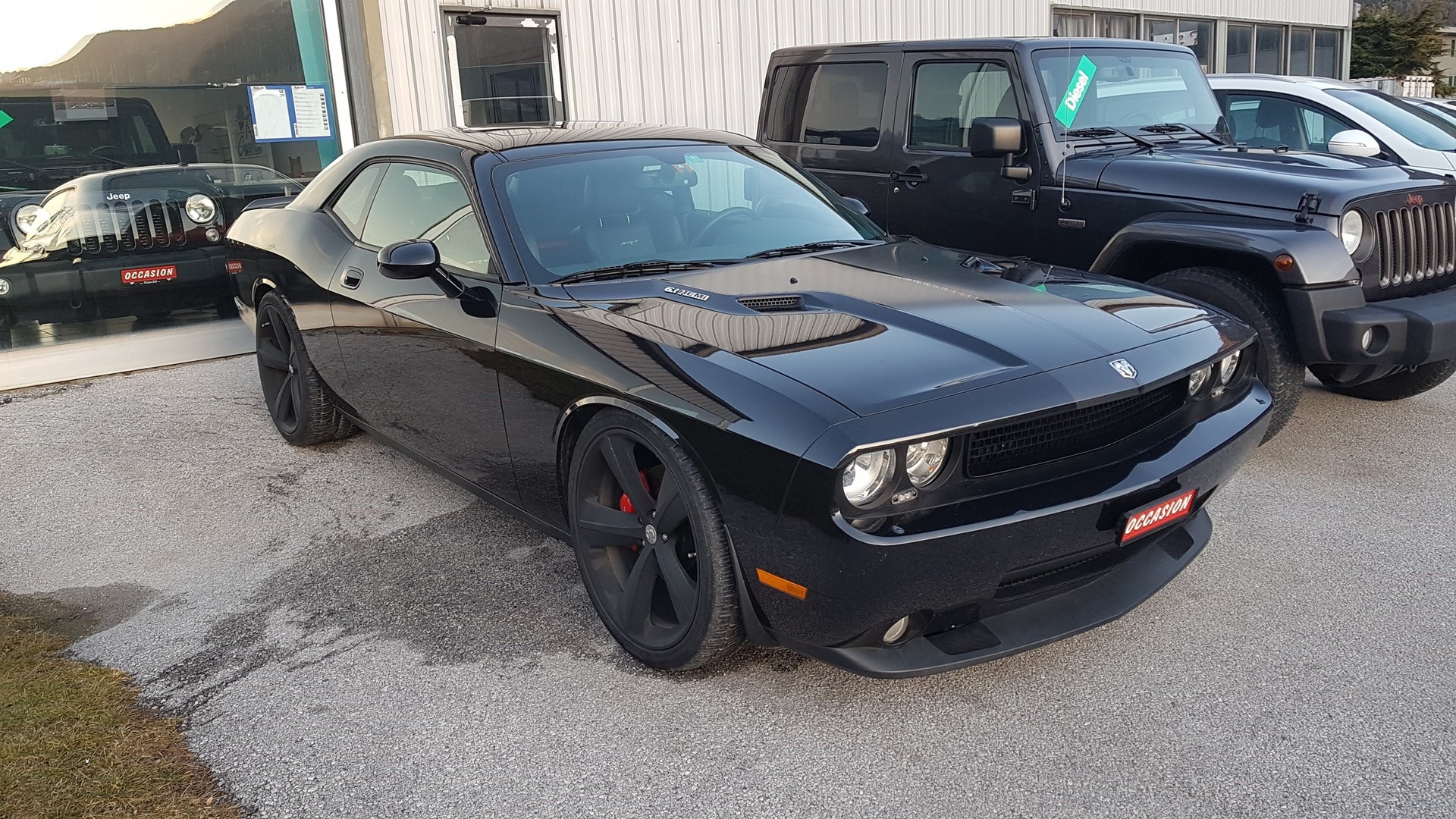 DODGE Challenger SRT8 First Edition-image-3