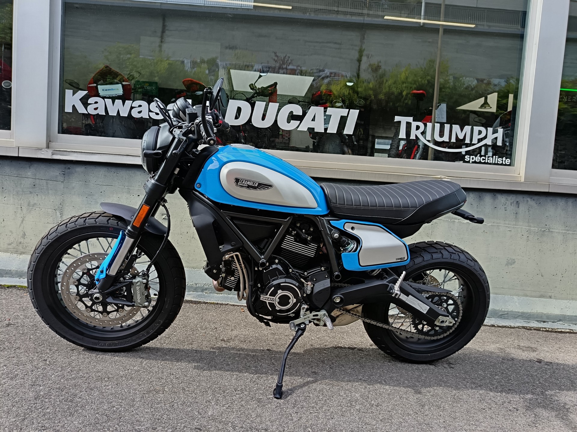 DUCATI Scrambler 803 Icon-showroom-element-1