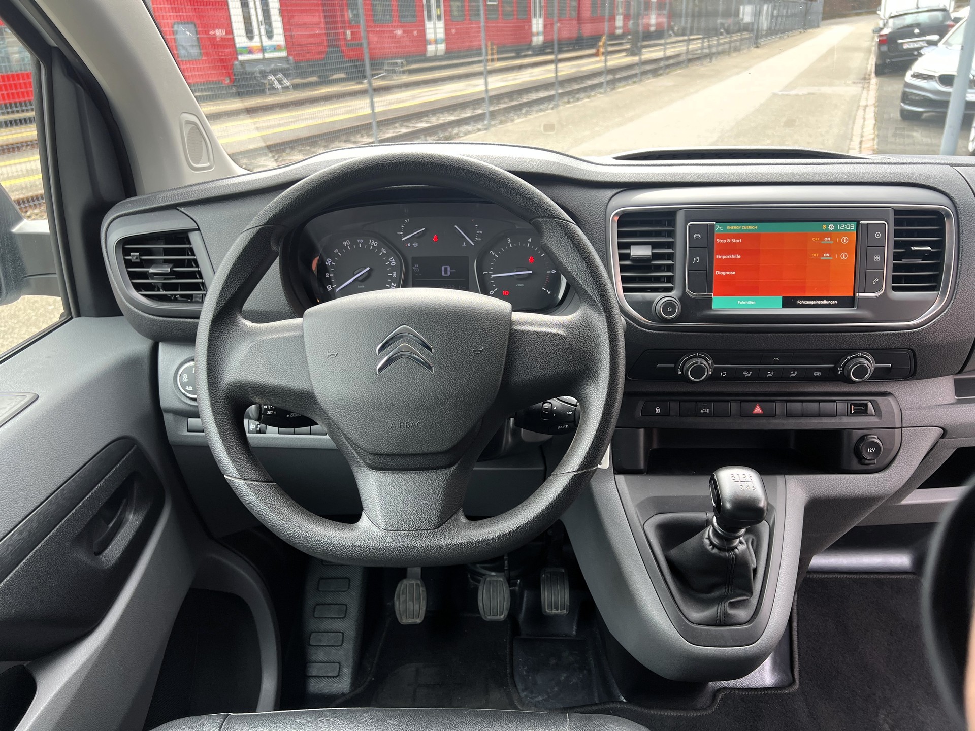 CITROEN Jumpy 1.5 BlueHDi 120 M Club-image-16