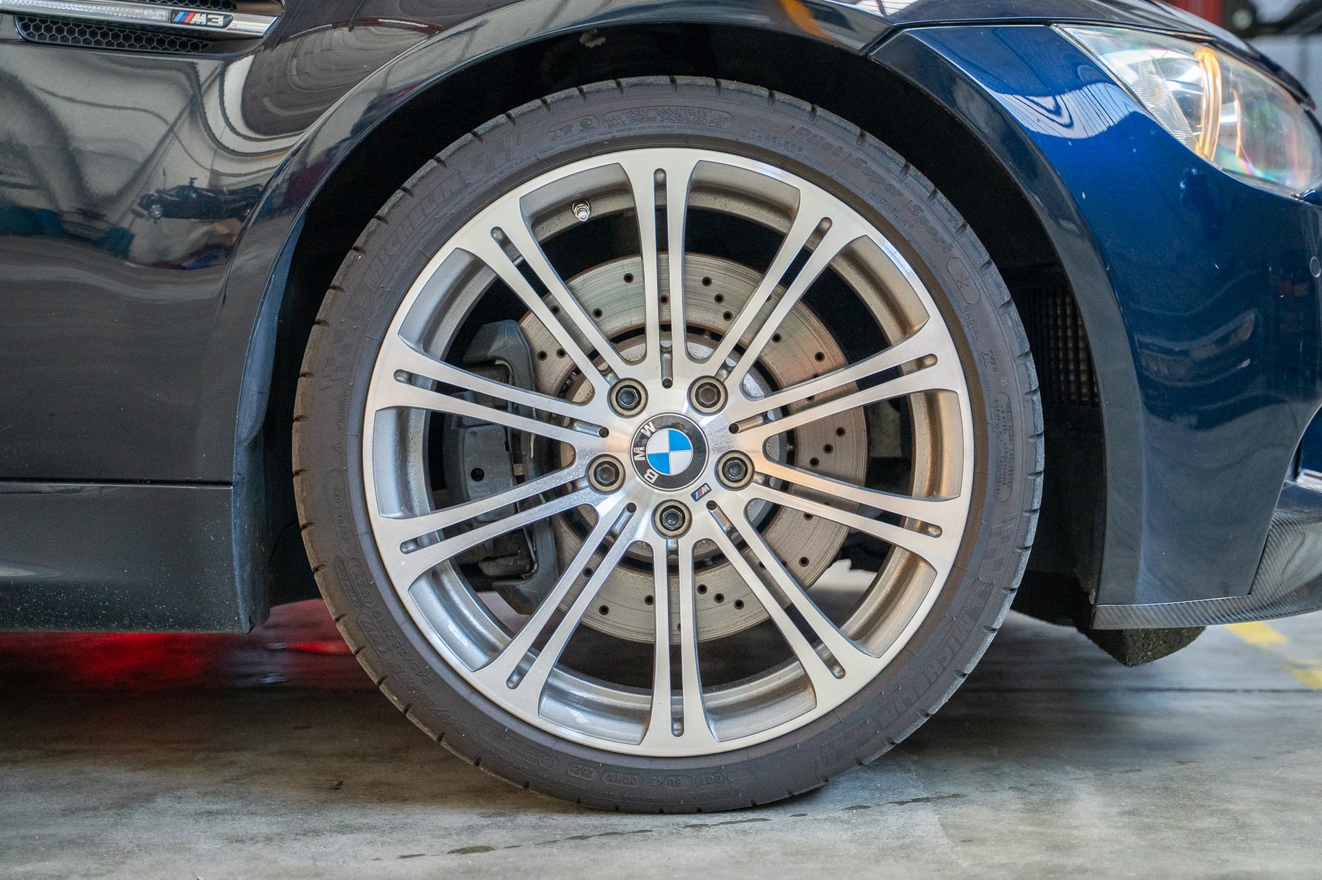 BMW M3 E90 LCI Handschalter-image-7