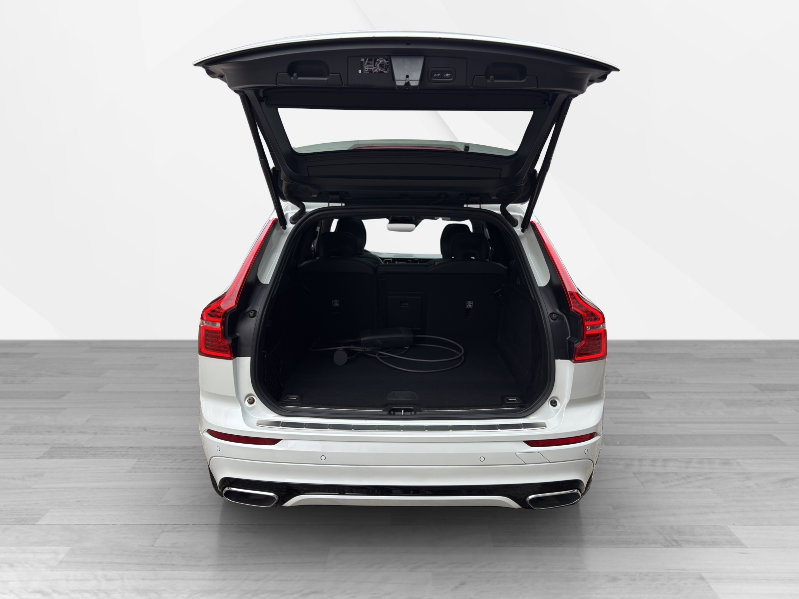 VOLVO XC60 T8 eAWD R-Design Geartronic-image-12
