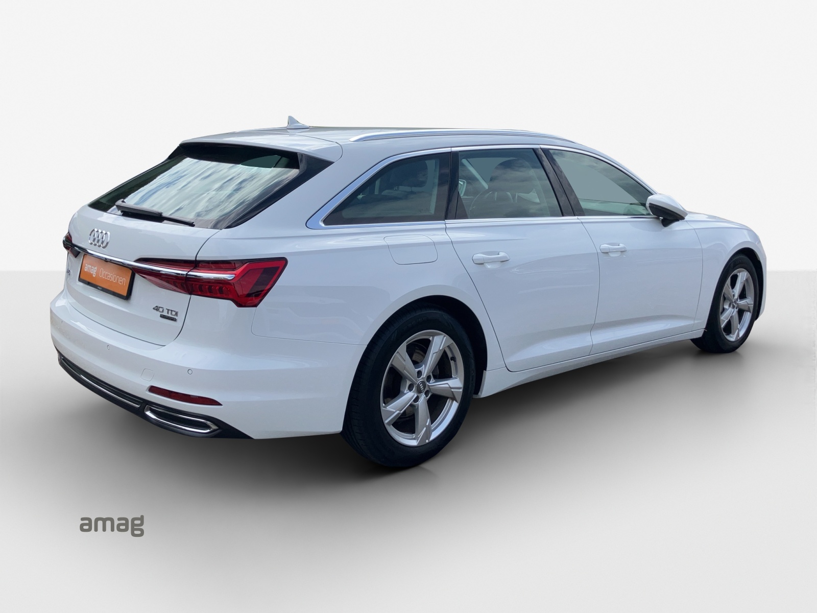 AUDI A6 Avant 40 TDI Sport Attraction quattro S-tronic-image-4