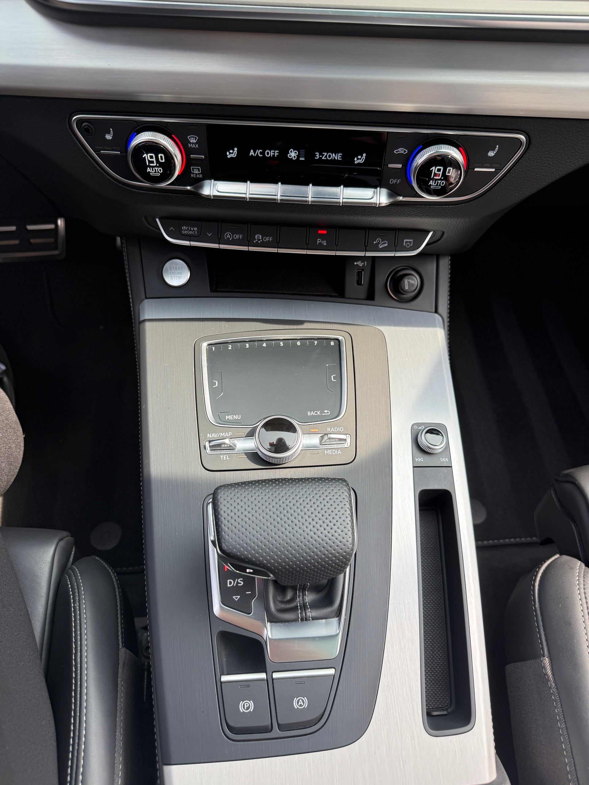 AUDI Q5 2.0 TFSI sport quattro S-tronic-image-20