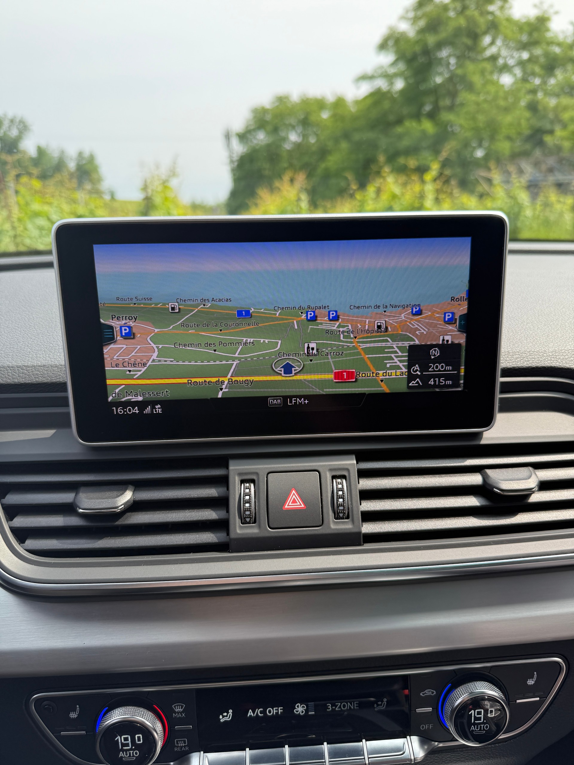 AUDI Q5 2.0 TFSI sport quattro S-tronic-image-18