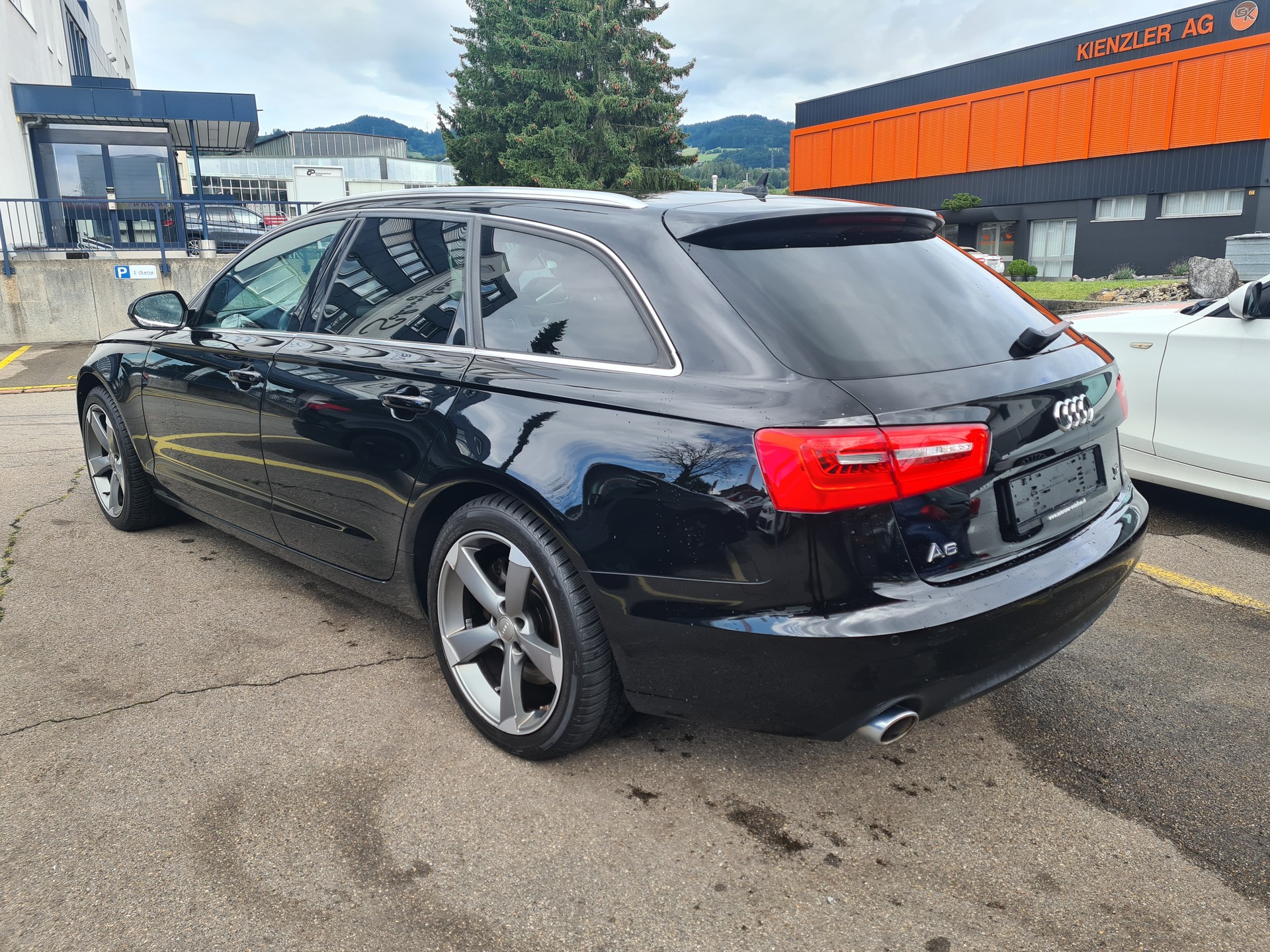 AUDI A6 Avant 3.0 TDI V6 quattro S-tronic-image-4