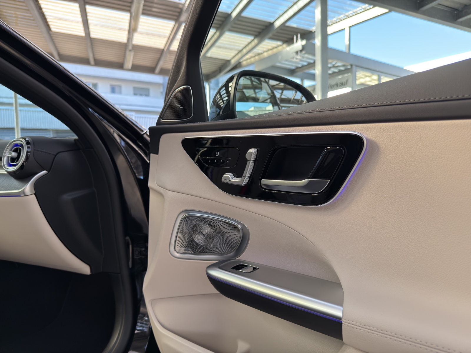MERCEDES-BENZ C 220 d T 4 Matic Swiss Star-image-15