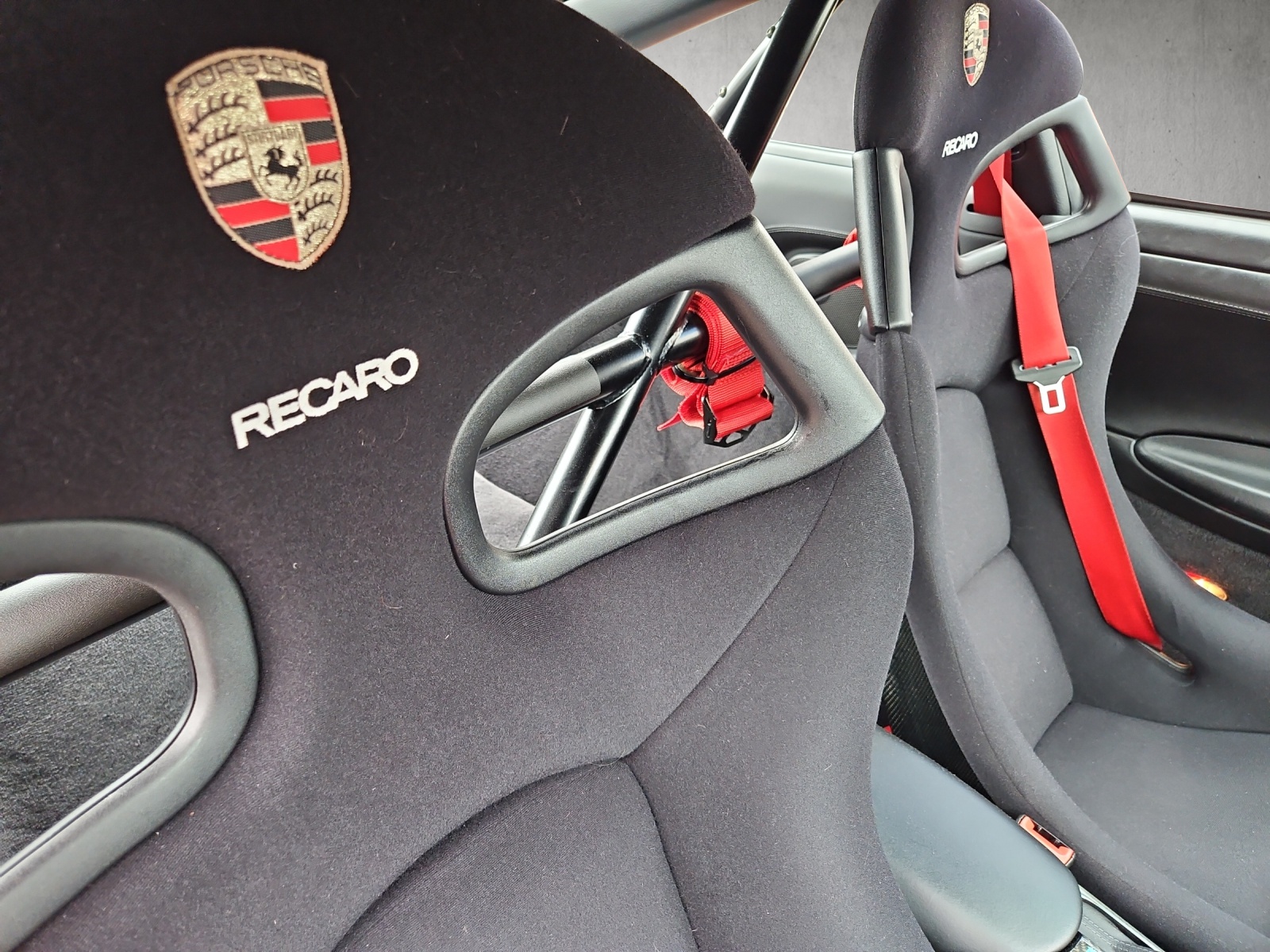 PORSCHE 911 GT3 Clubsport (M003) Weissach (Porsche Motorsport)-image-9