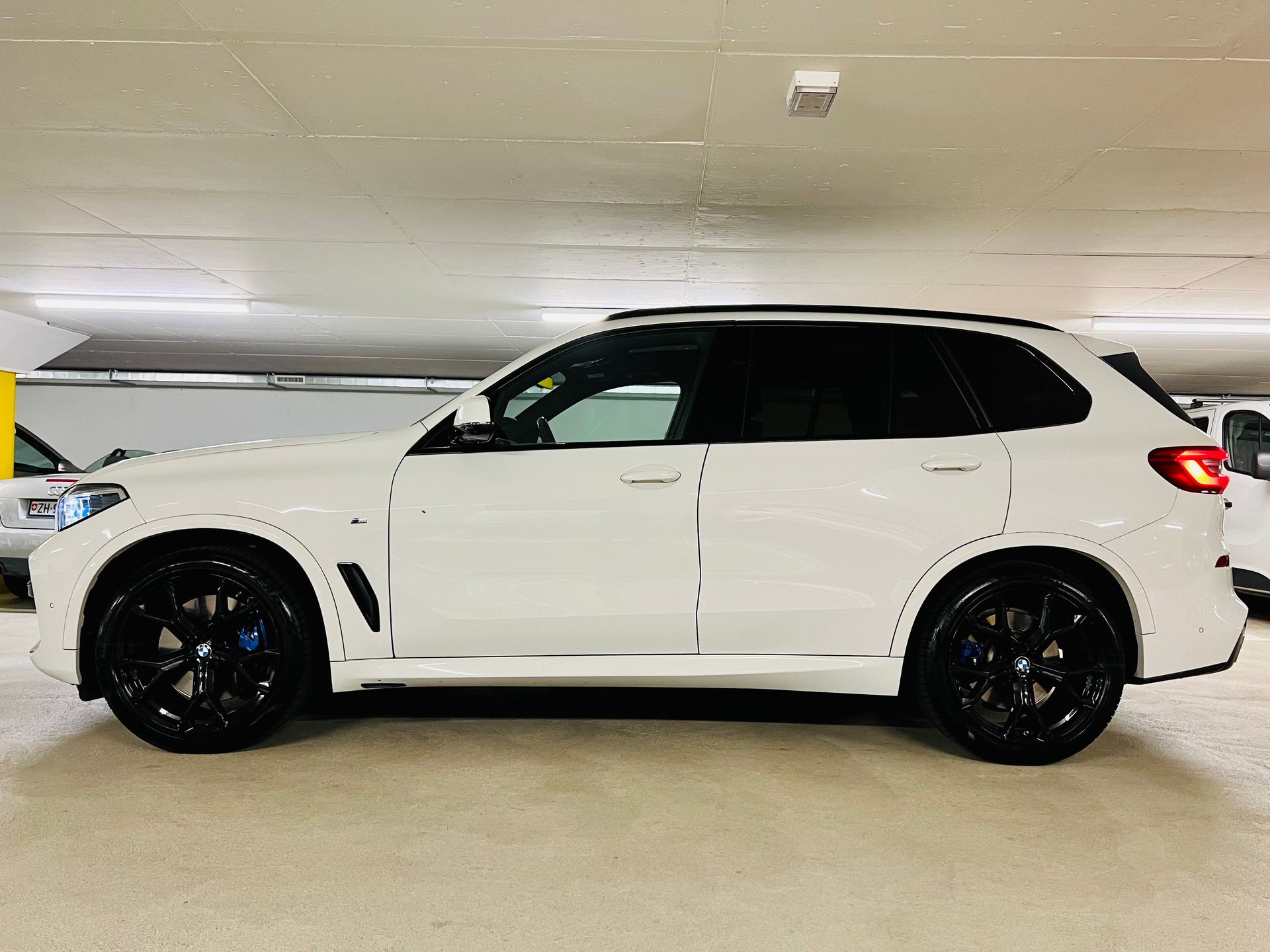BMW X5 xDrive 40i Steptronic-image-13