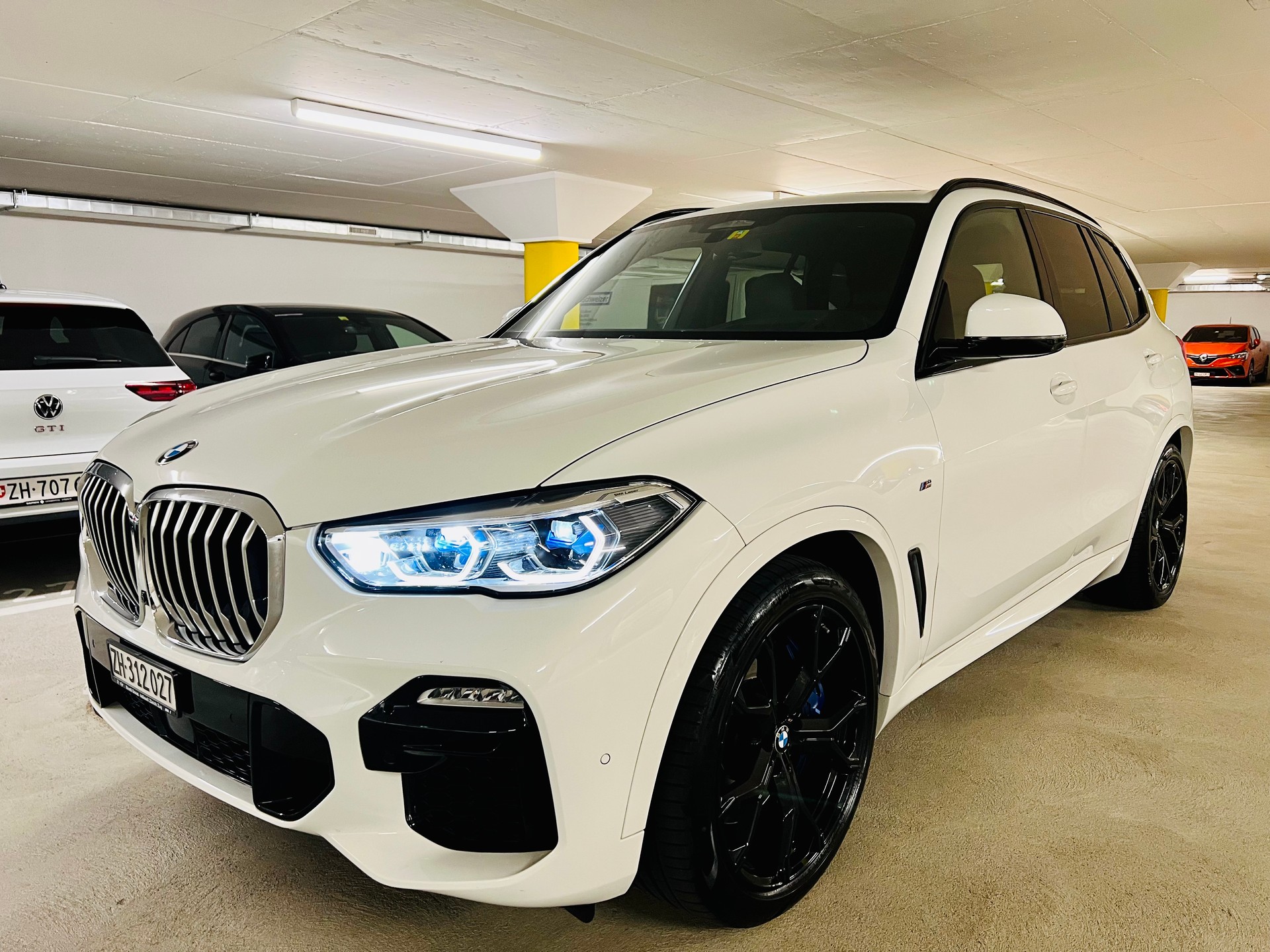 BMW X5 xDrive 40i Steptronic-image-12