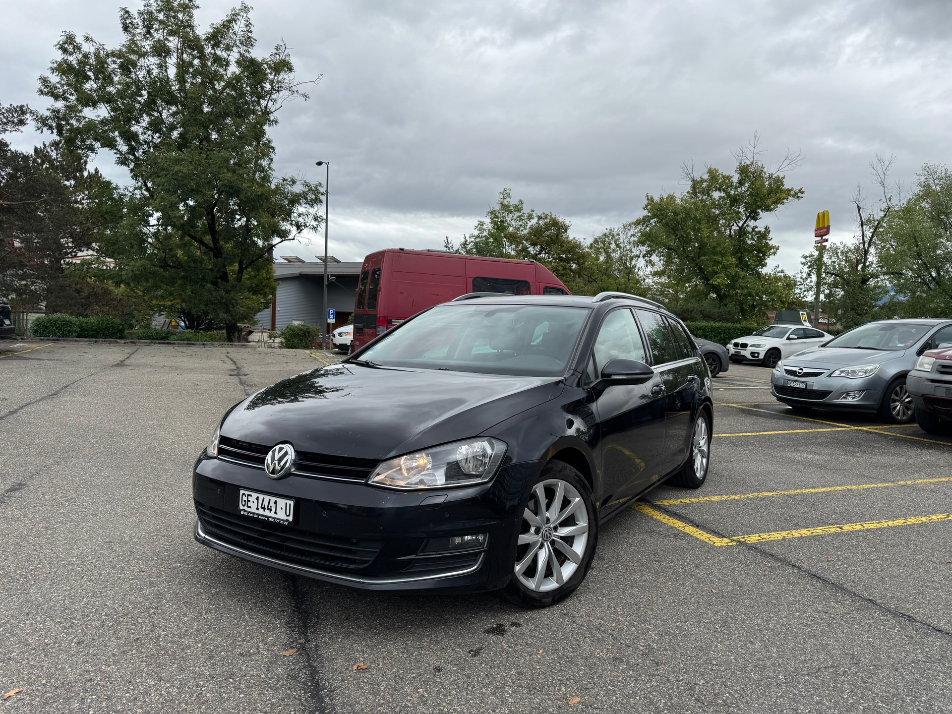 VW Golf Variant 2.0 TDI Highline DSG-image-0