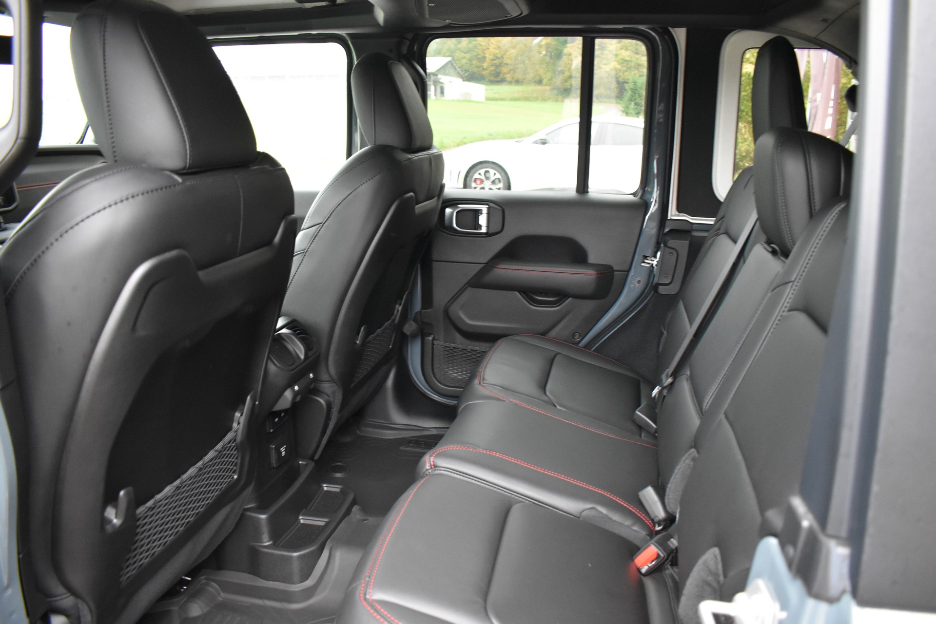 JEEP Wrangler 2.0 Unlimited Rubicon Automatic-image-11