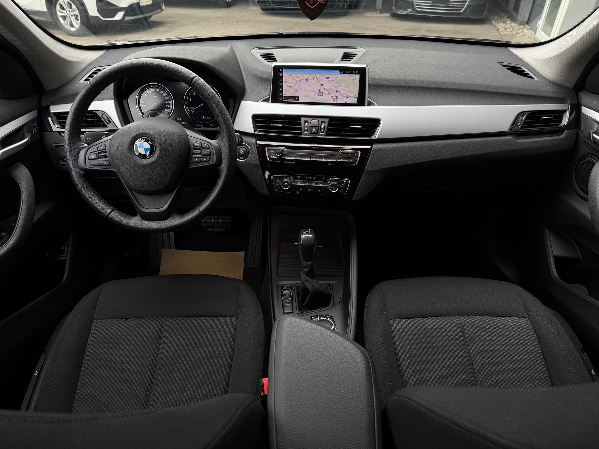 BMW X1 xDrive 25e Steptronic-image-13