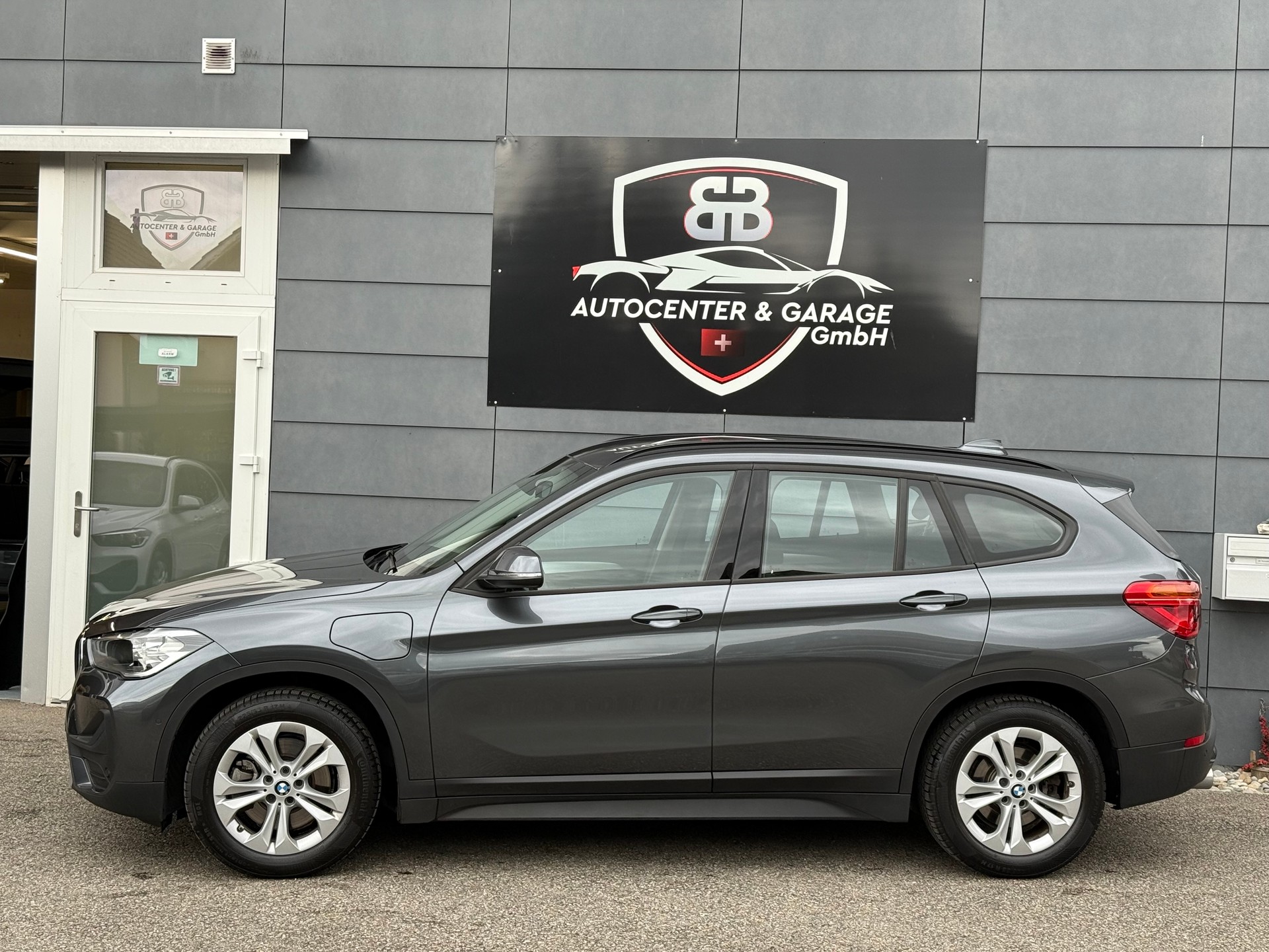 BMW X1 xDrive 25e Steptronic-image-3