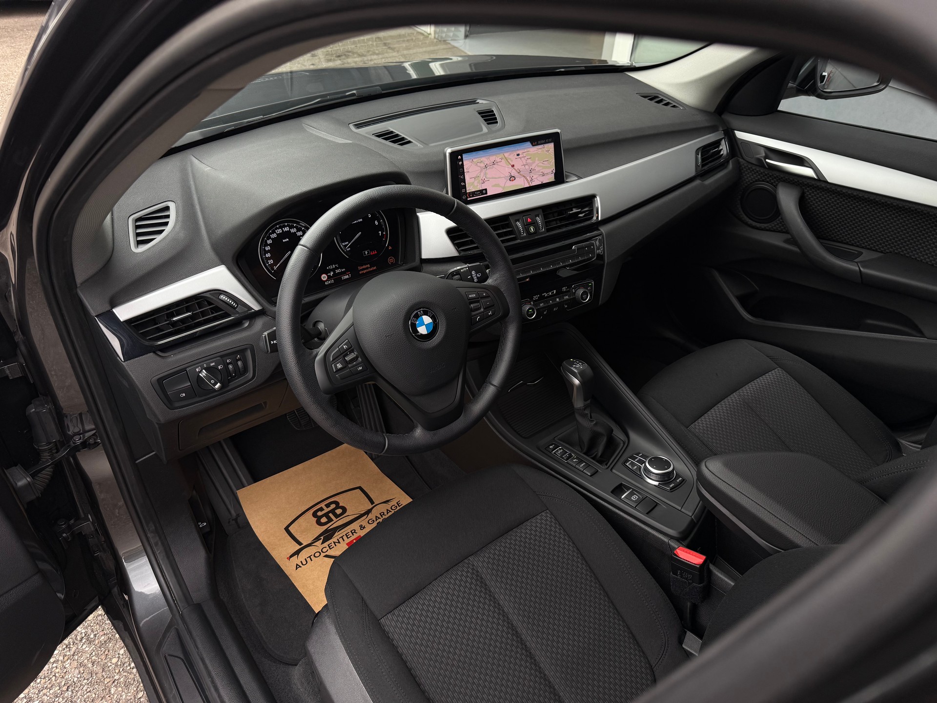 BMW X1 xDrive 25e Steptronic-image-11